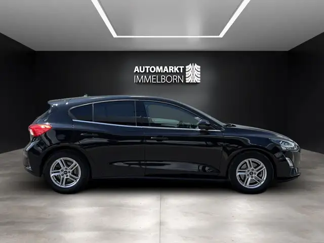 Ford Focus view 7