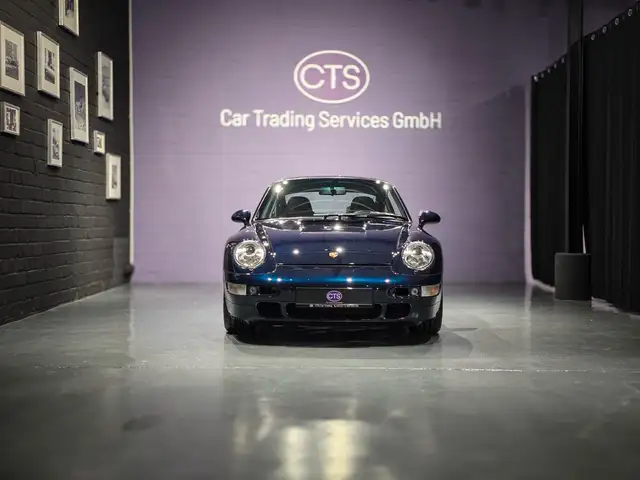 Porsche 993 Carrera 4 S Coupe / Ozeanblau / Schiebedach