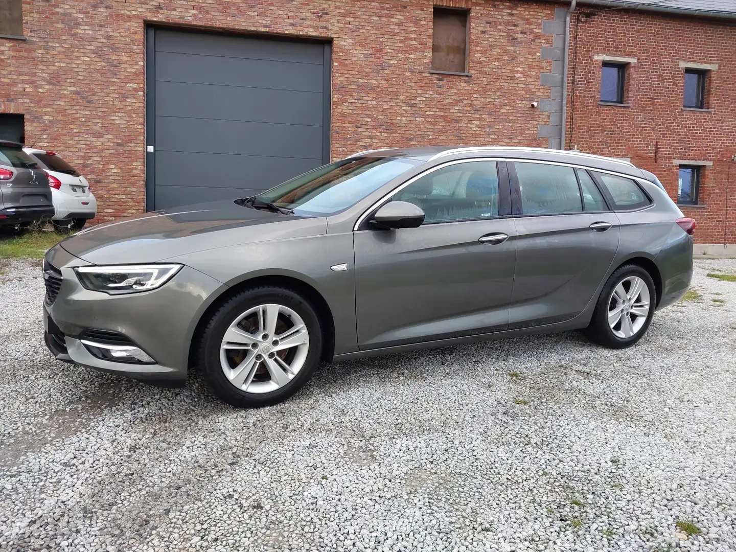 Opel Insignia Sports Tourer 1.6 CDTI ecoTEC D Innovation Gris - 1