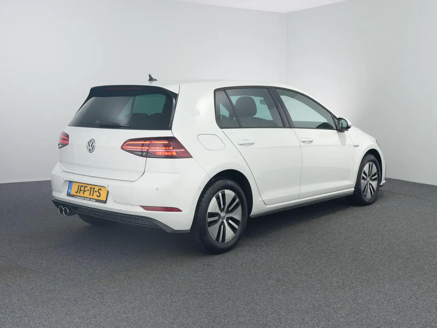 Volkswagen Golf GTE 1.4 eHybrid | Dealer onderhouden | Standkachel  | Blanc - 2