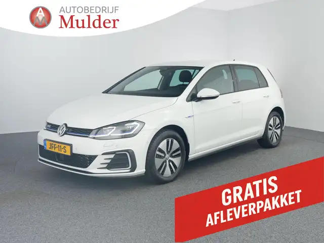 Volkswagen Golf GTE 1.4 eHybrid | Dealer onderhouden | Standkachel  |