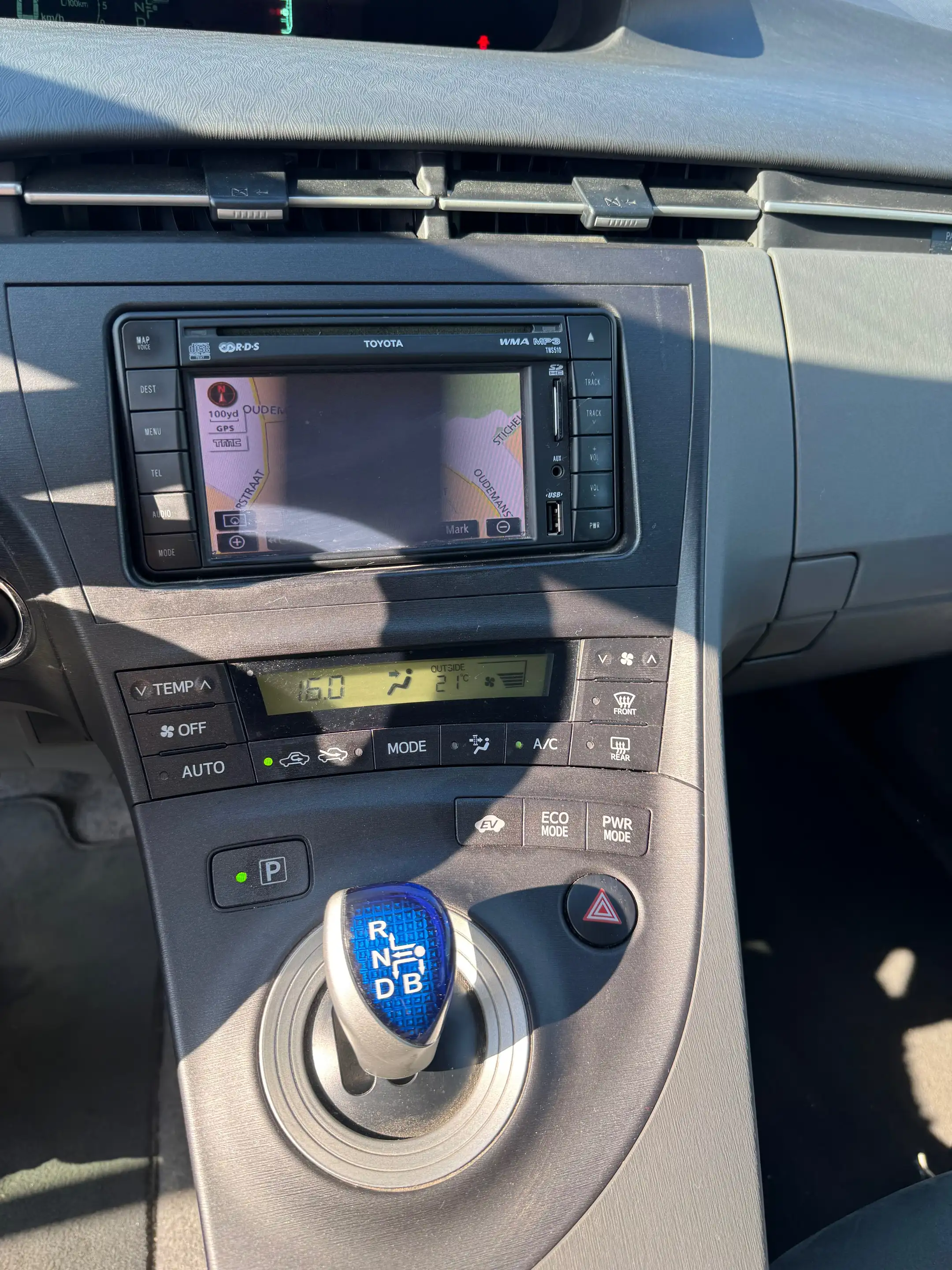 Toyota Prius Prius Hybrid 1.8i VVT-i Comfort — photo 10