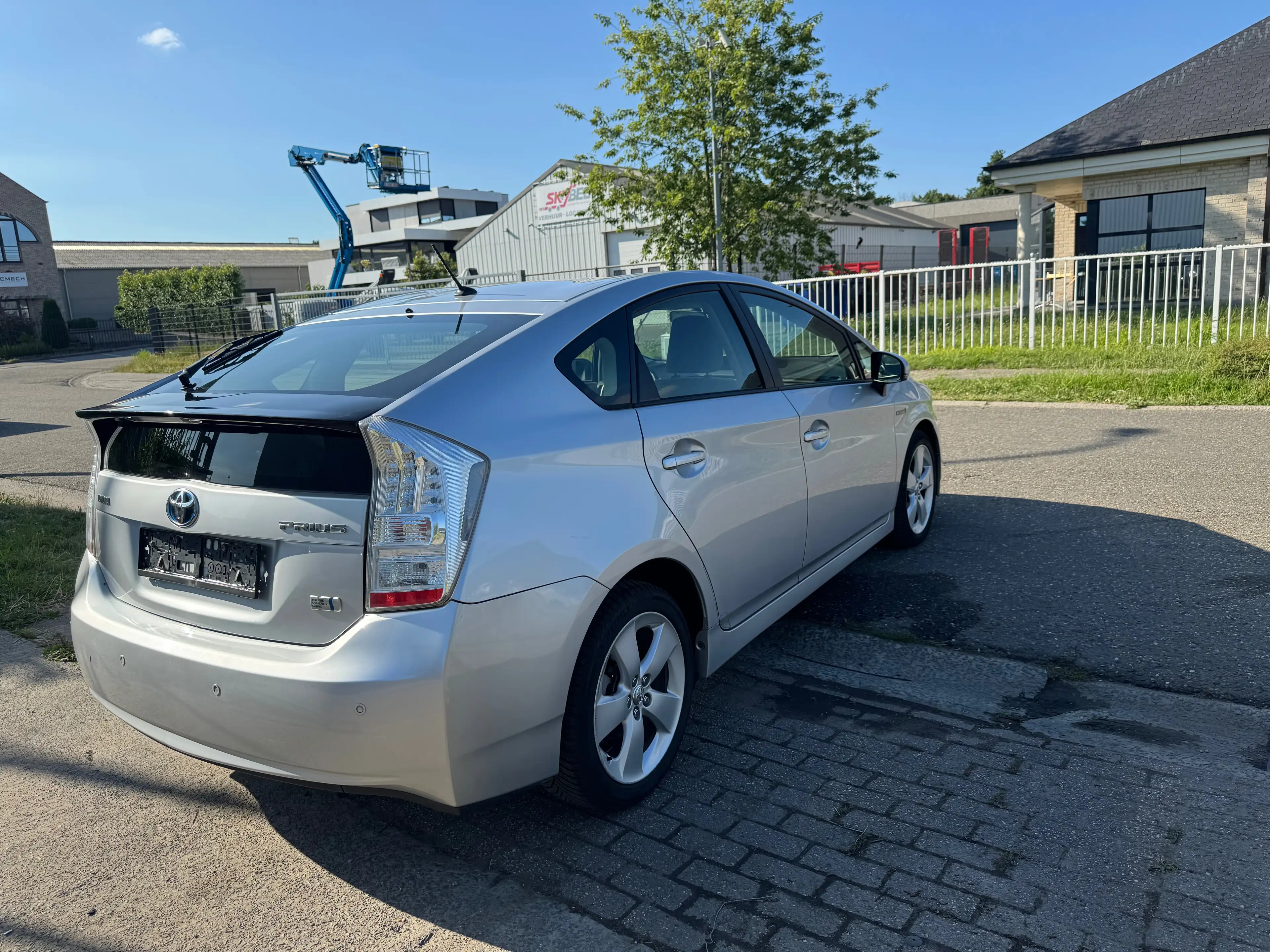 Toyota Prius Prius Hybrid 1.8i VVT-i Comfort — photo 4