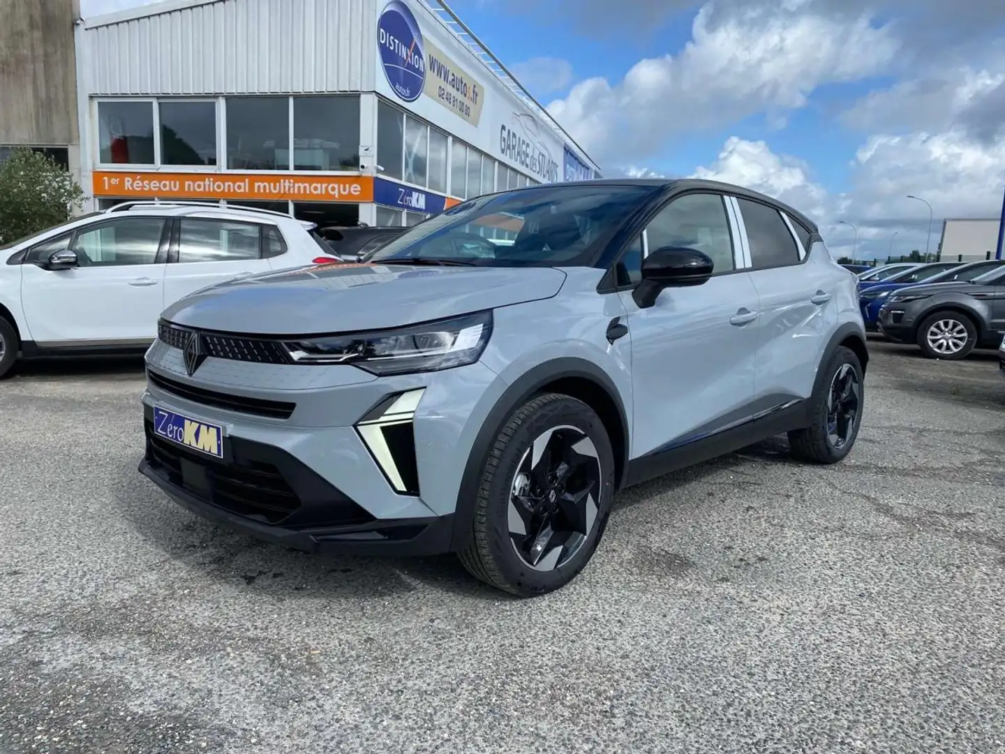 Renault Captur 1.6 E-Tech Hybride - 145 - multi-modes - Techno Clim Auto + Caméra Gris - 1