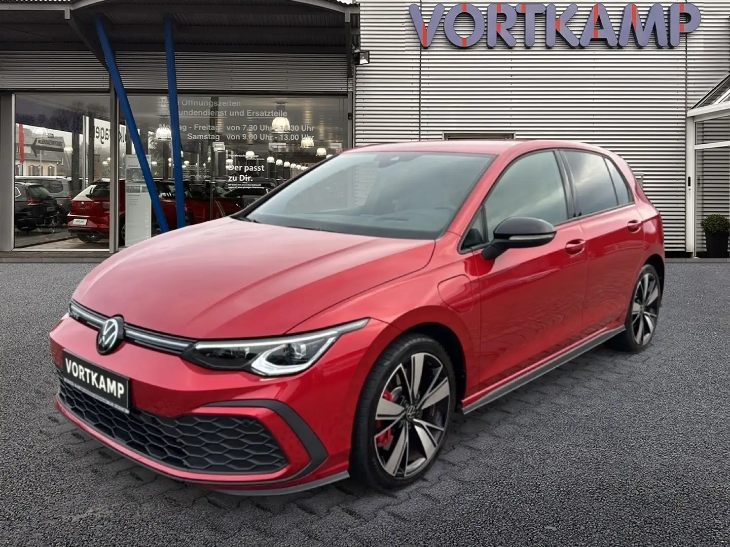 Volkswagen Golf VIII GTE eHybrid AHK/DCC/IQLight/Sitzklima Rot - 2