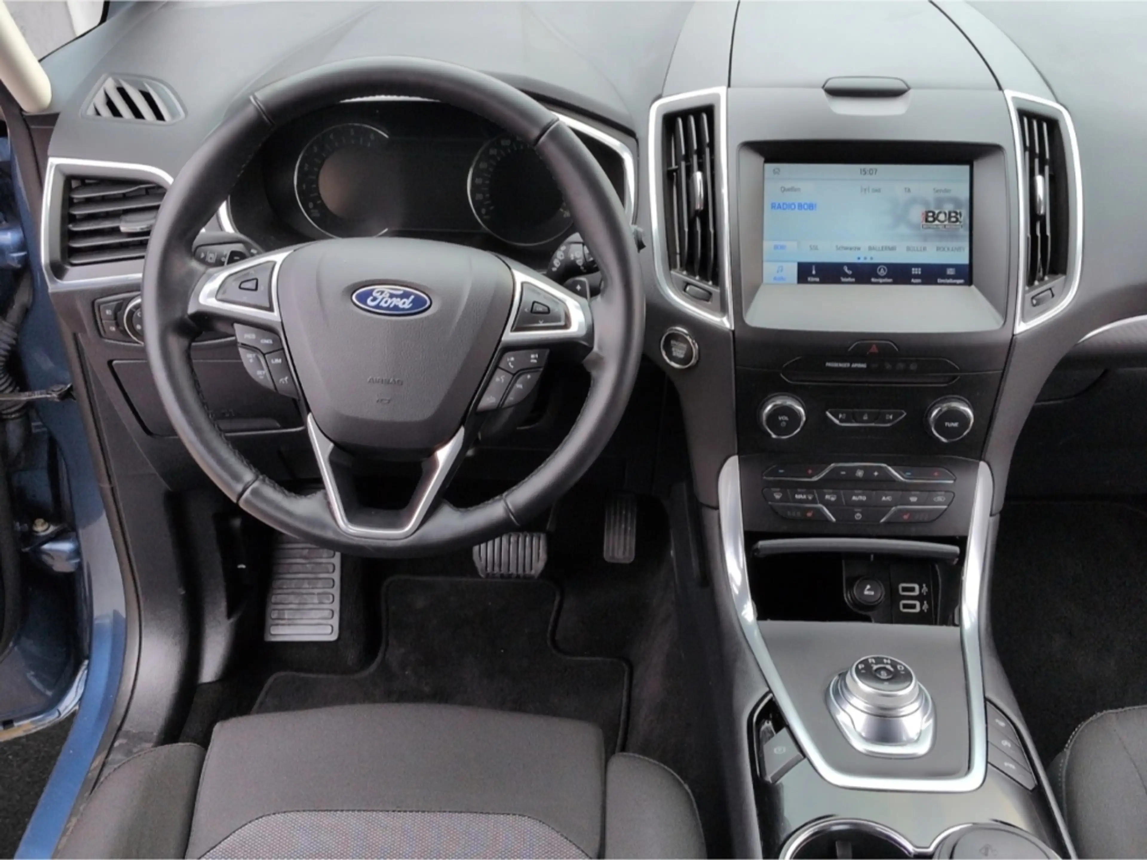 Ford S-Max Titanium AWD 2.0D*Autom AHK Navi R-Kam SHZ — photo 5