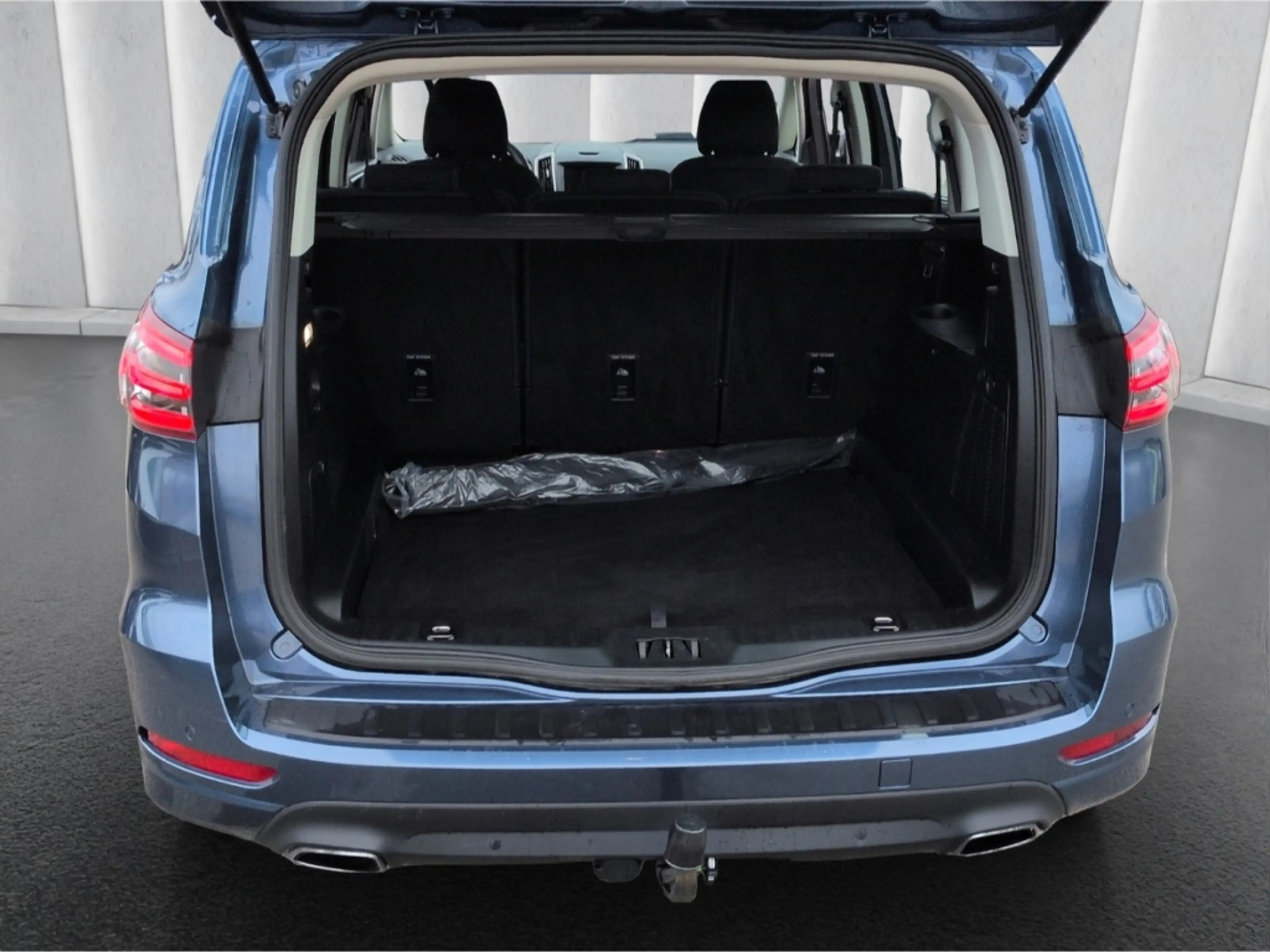 Ford S-Max Titanium AWD 2.0D*Autom AHK Navi R-Kam SHZ — photo 9