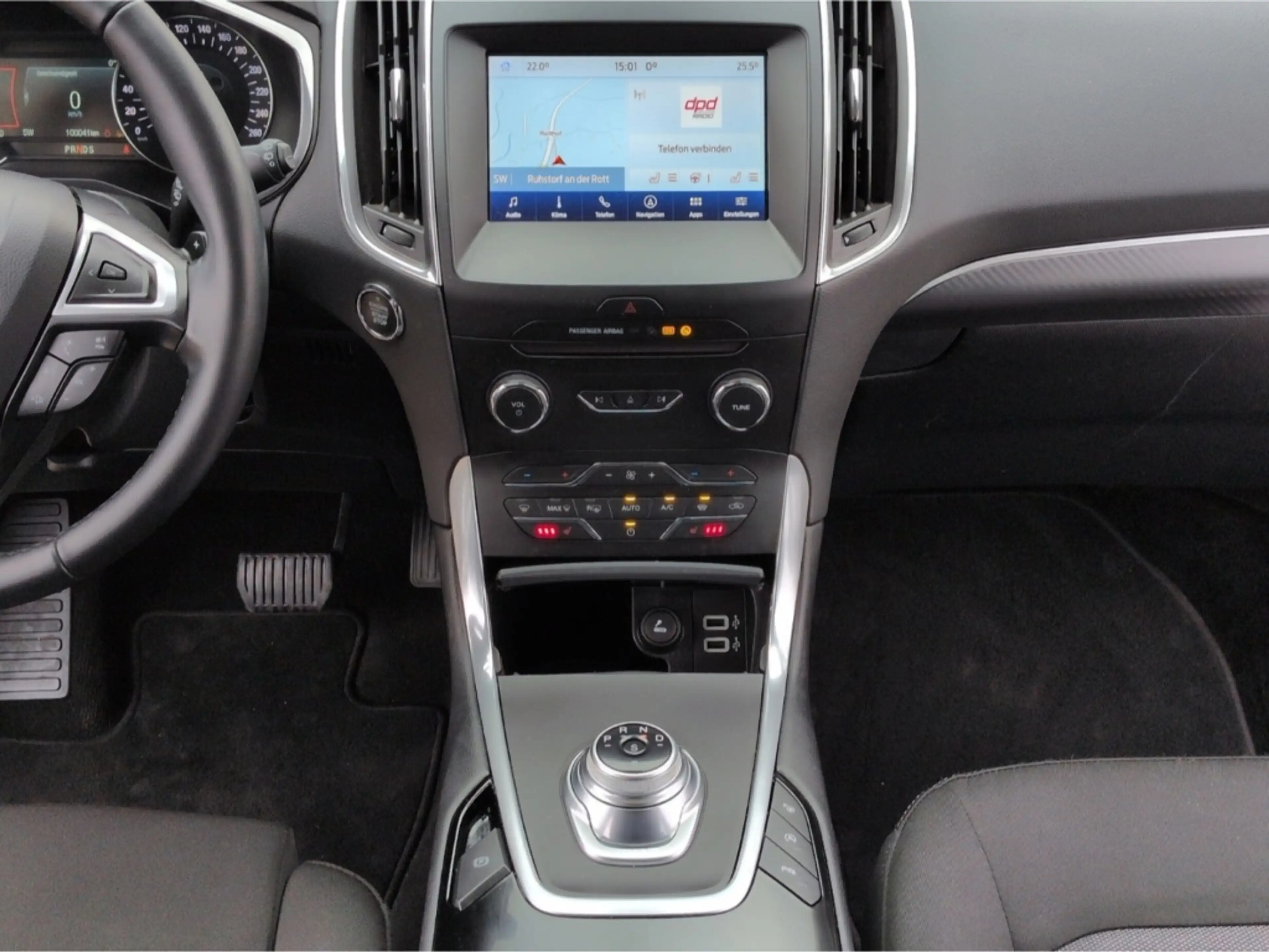 Ford S-Max Titanium AWD 2.0D*Autom AHK Navi R-Kam SHZ — photo 6