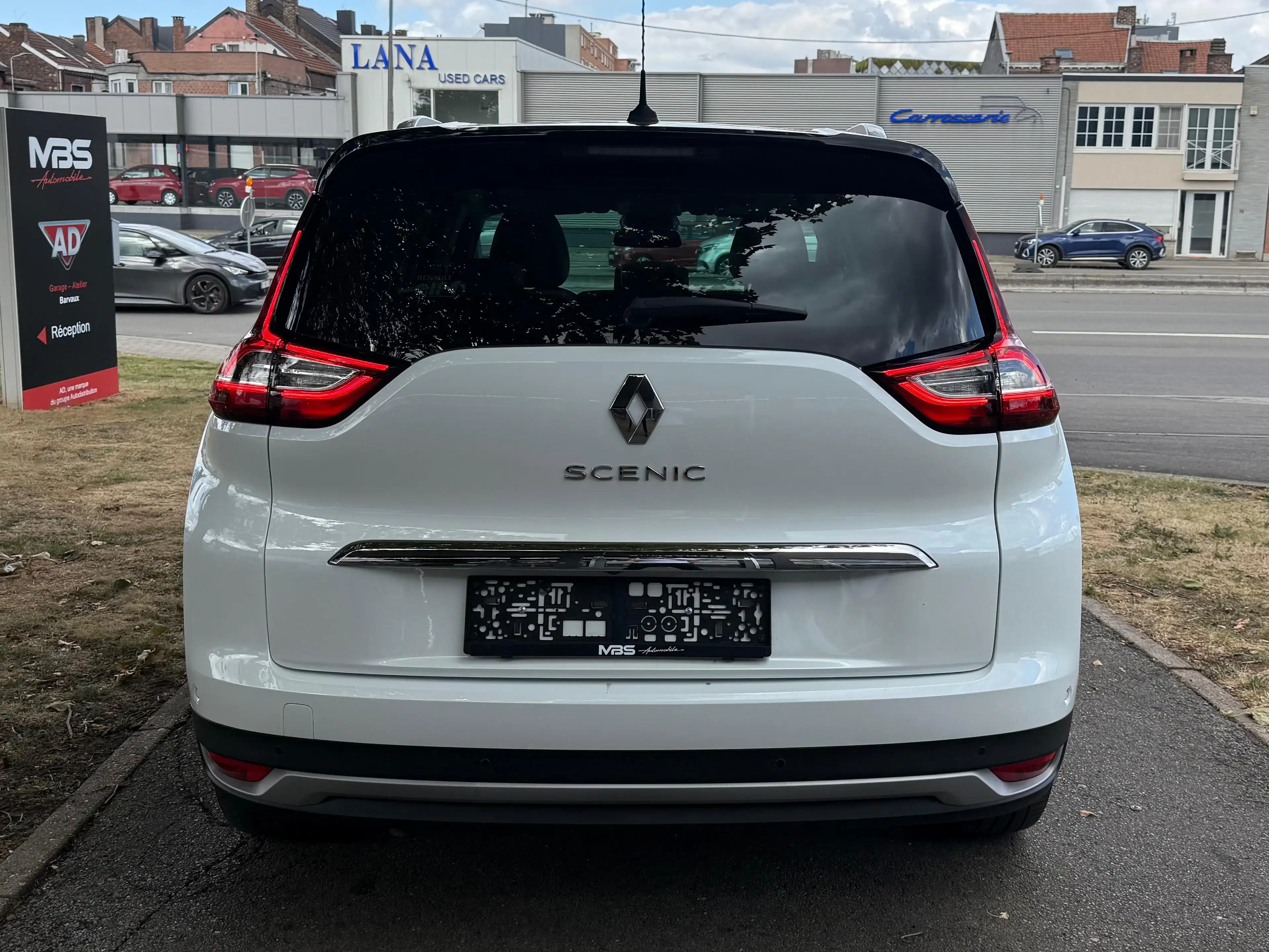 Renault Scenic *7PLACES* TVAC* AUTO* CRUISE* CAMERA* LED* GARANTIE 12 MOIS* — photo 9