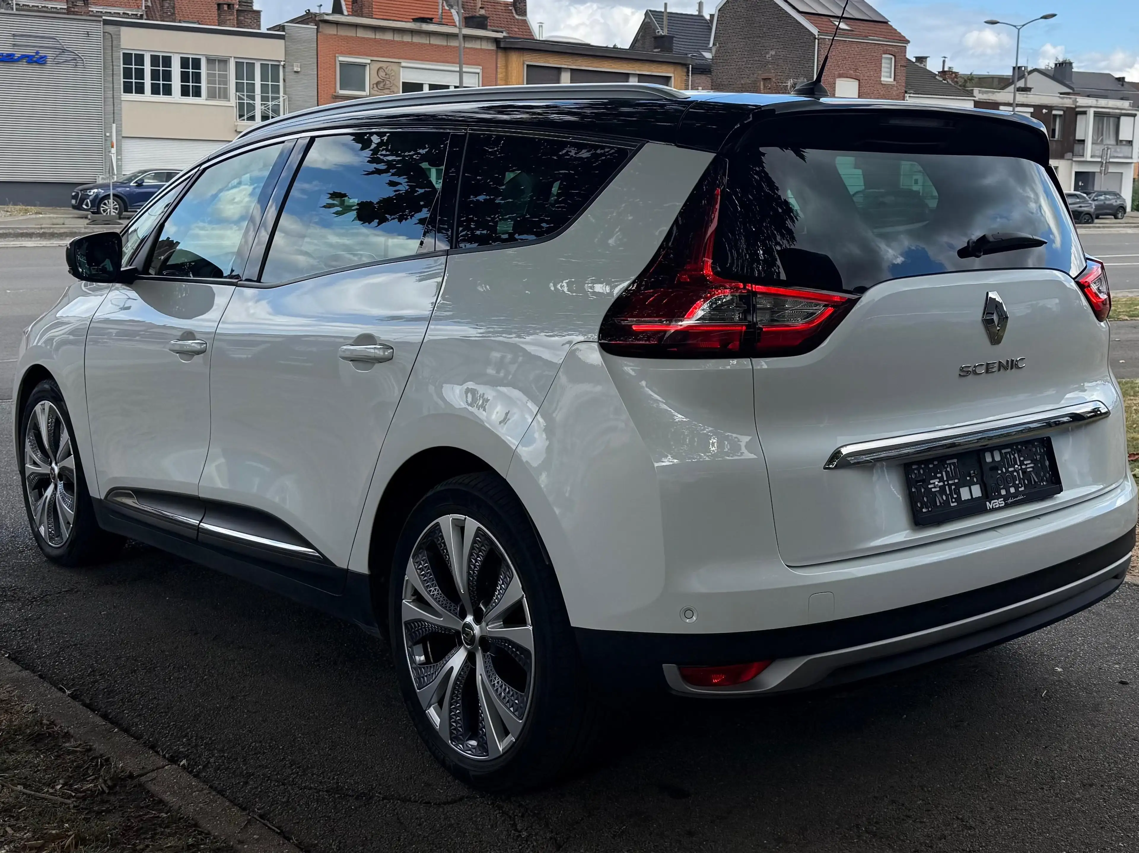 Renault Scenic *7PLACES* TVAC* AUTO* CRUISE* CAMERA* LED* GARANTIE 12 MOIS* — photo 11