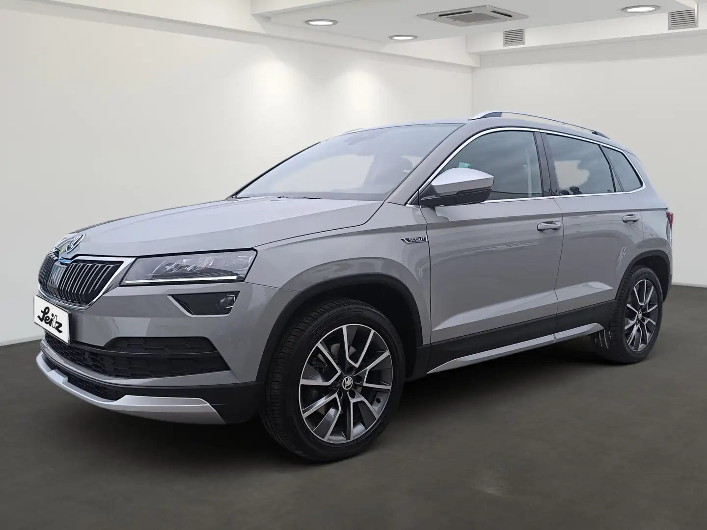 Skoda Karoq 2.0 TDI 4x4 Scout *AHK*LED*KAMERA*NAVI* Серый - 2