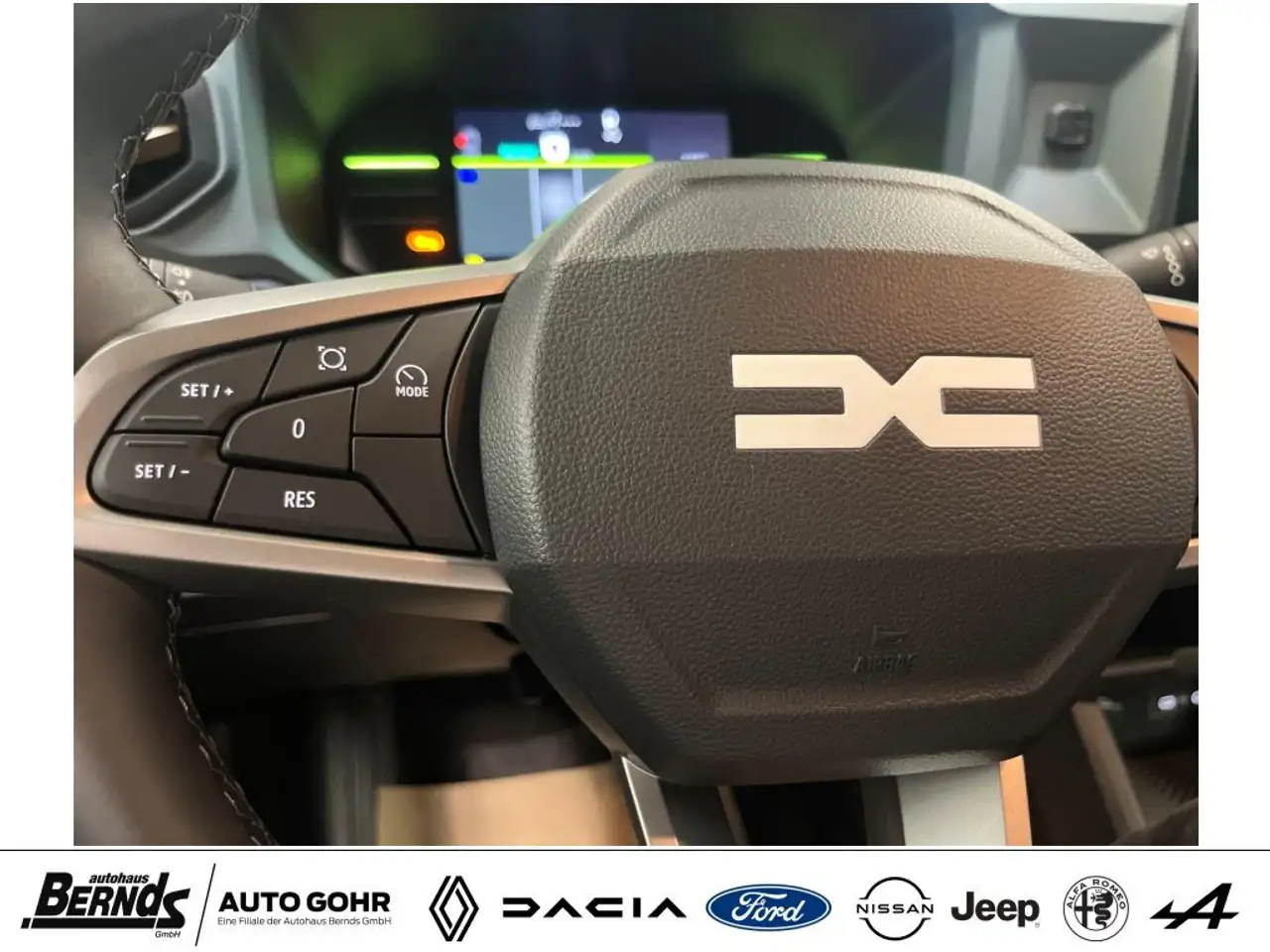 Dacia Duster Hybrid 140 Extreme CITY DAB+ HiFi CarPlay Kamera, миниатюра 13