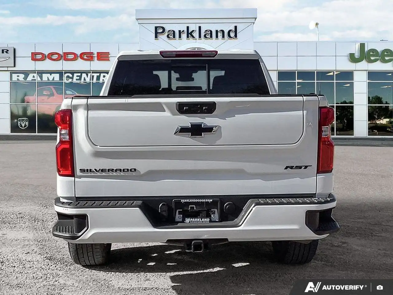 Chevrolet Silverado 1500 снимка Chevrolet Silverado 1500
