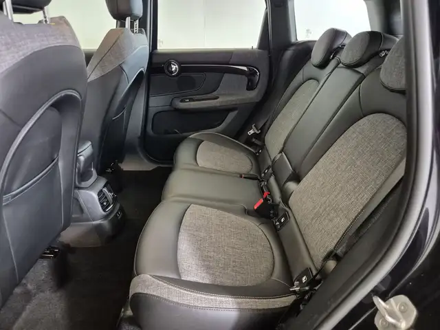 Mini Cooper Cooper view 8