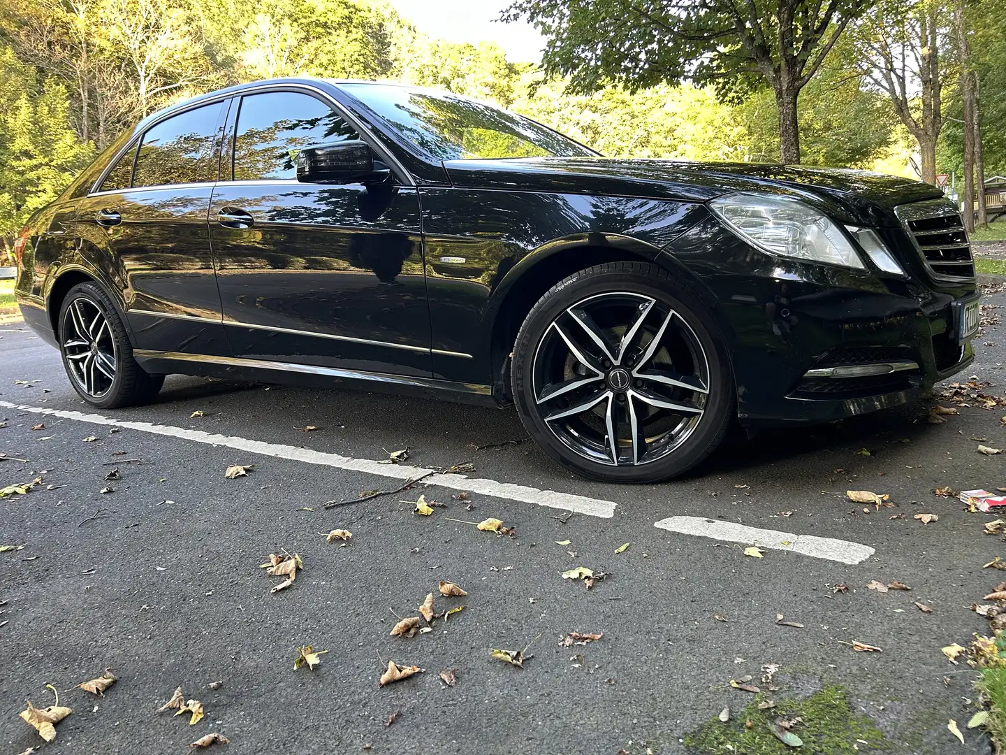 Mercedes-Benz E 220 CDI DPF BlueEFFICIENCY 7G-TRONIC Avantgarde - 1