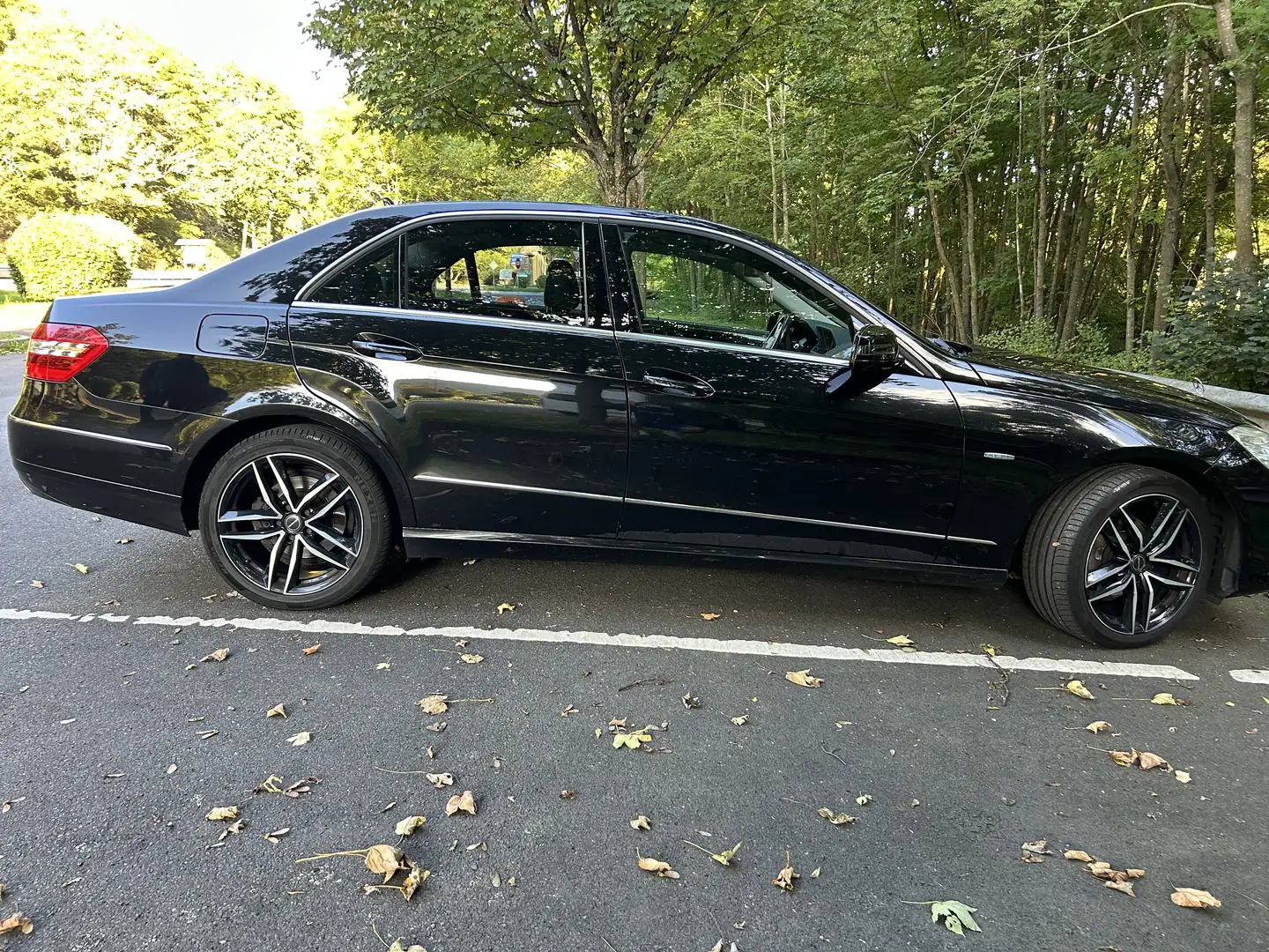 Mercedes-Benz E 220 CDI DPF BlueEFFICIENCY 7G-TRONIC Avantgarde - 2