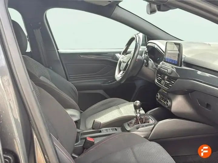 Ford Focus 1.0 Ecoboost ST-Line 2020, foto 17
