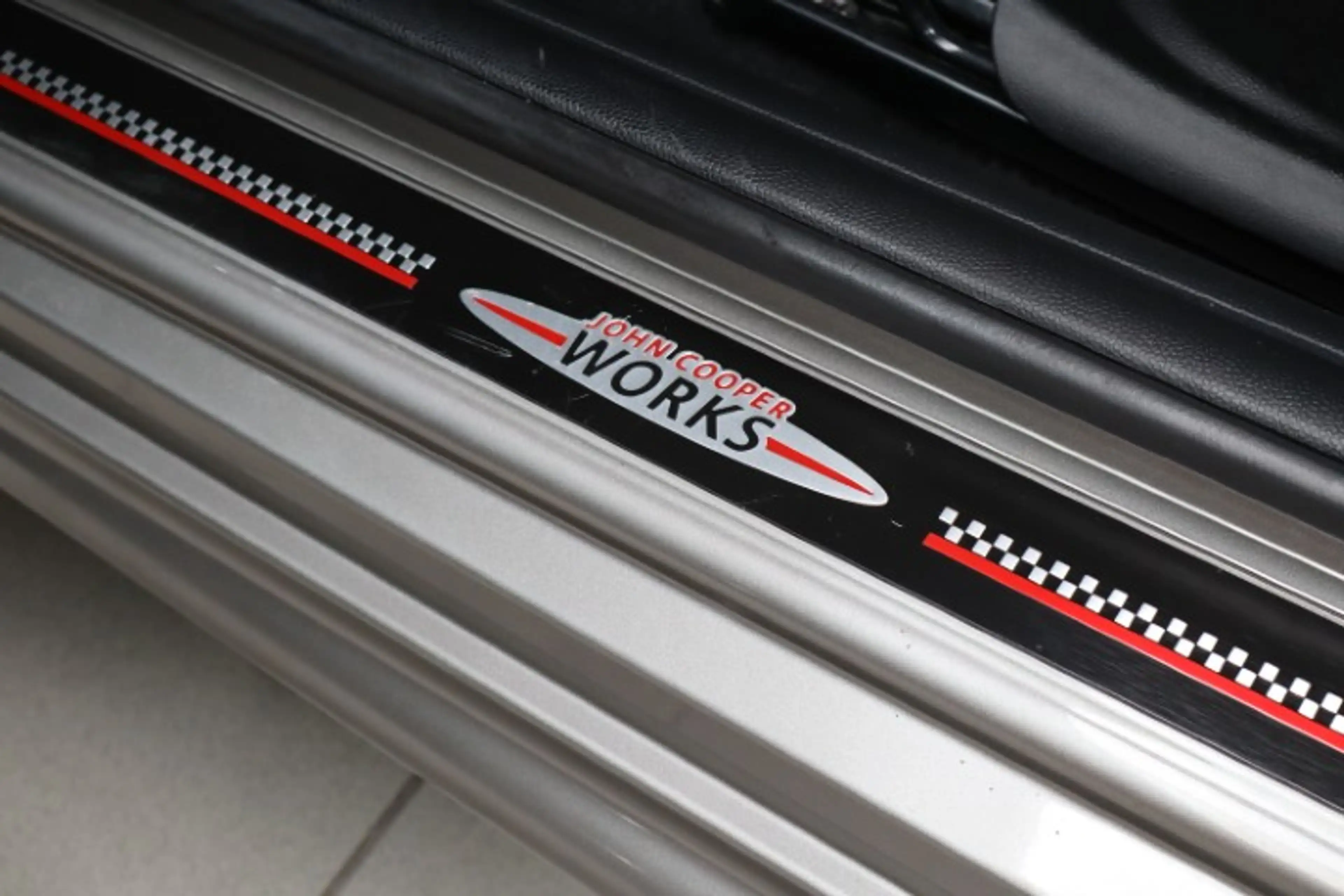 MINI Cooper D John Cooper Works KIT — photo 10