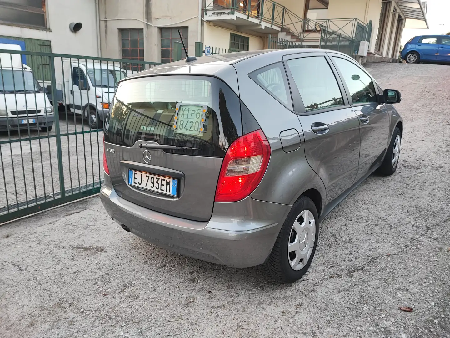 Mercedes-Benz A 160 Unico Proprietario  KM 112.000 Grau - 1