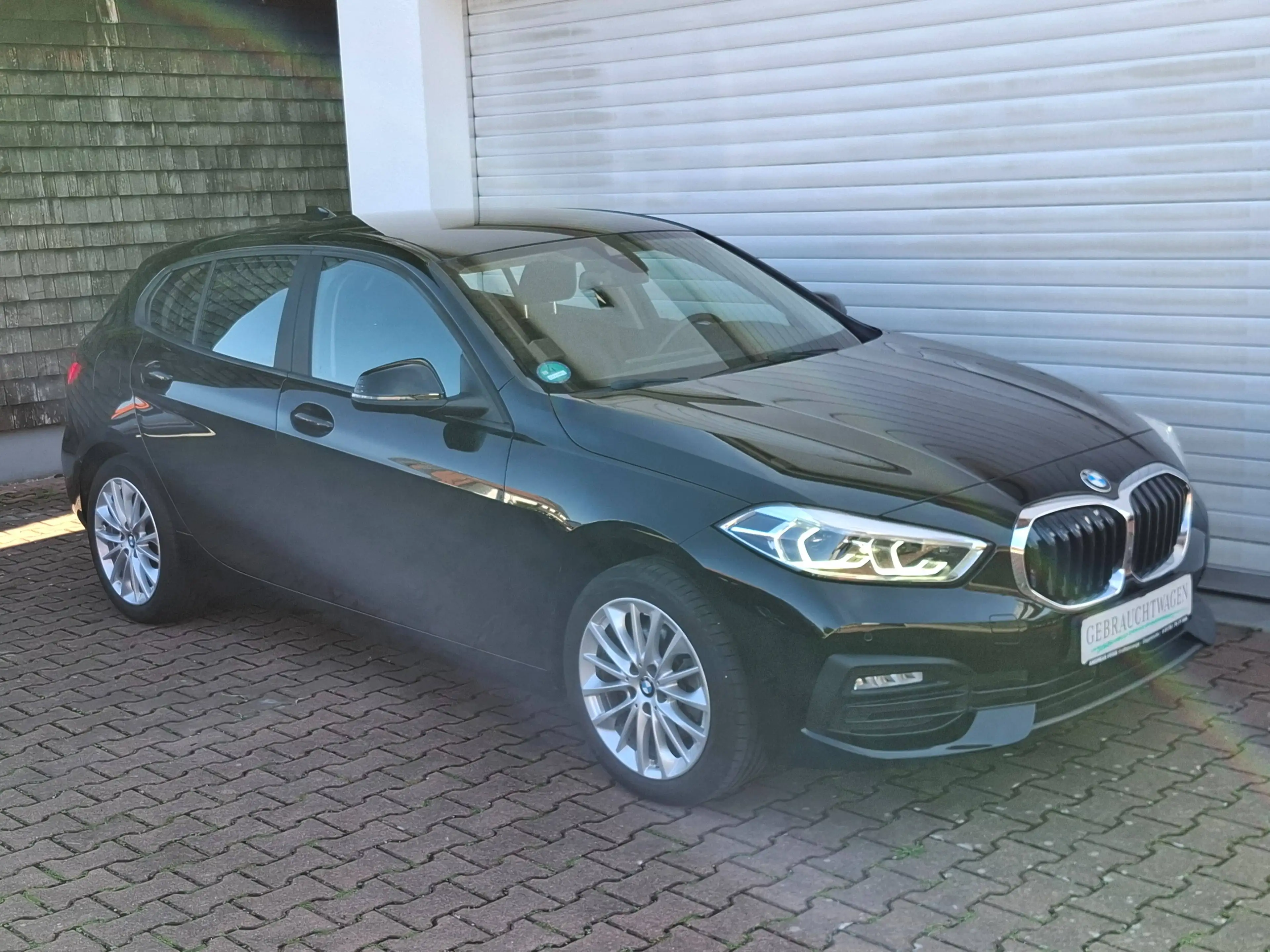 BMW 118 118 i Steptronic Advantage Navi LED SHZ PDC 2-Zonen-Klimaautomatik Geschwindigkeitsreglung — photo 9