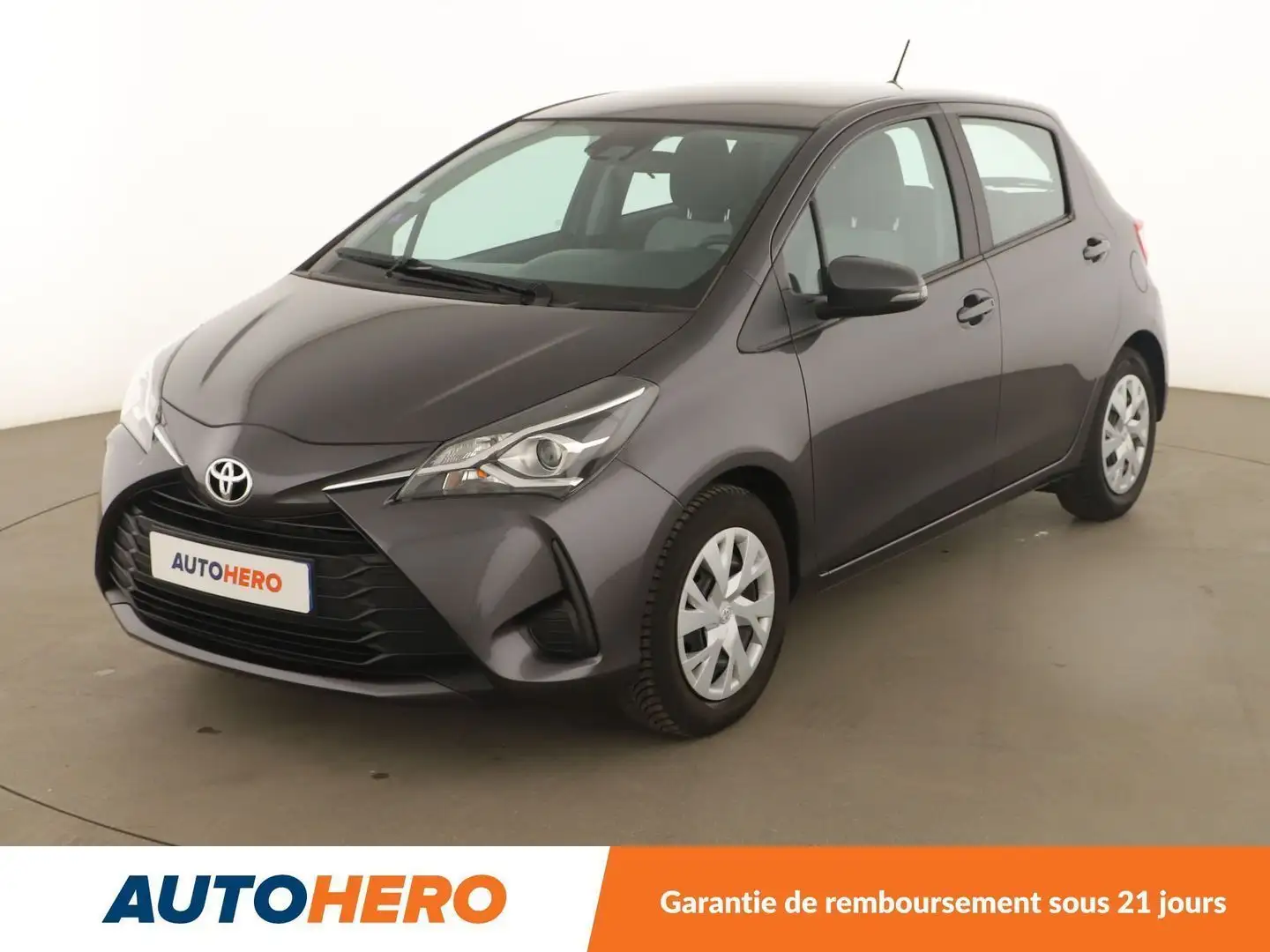Toyota Yaris 1.0 VVT-i Gris - 1