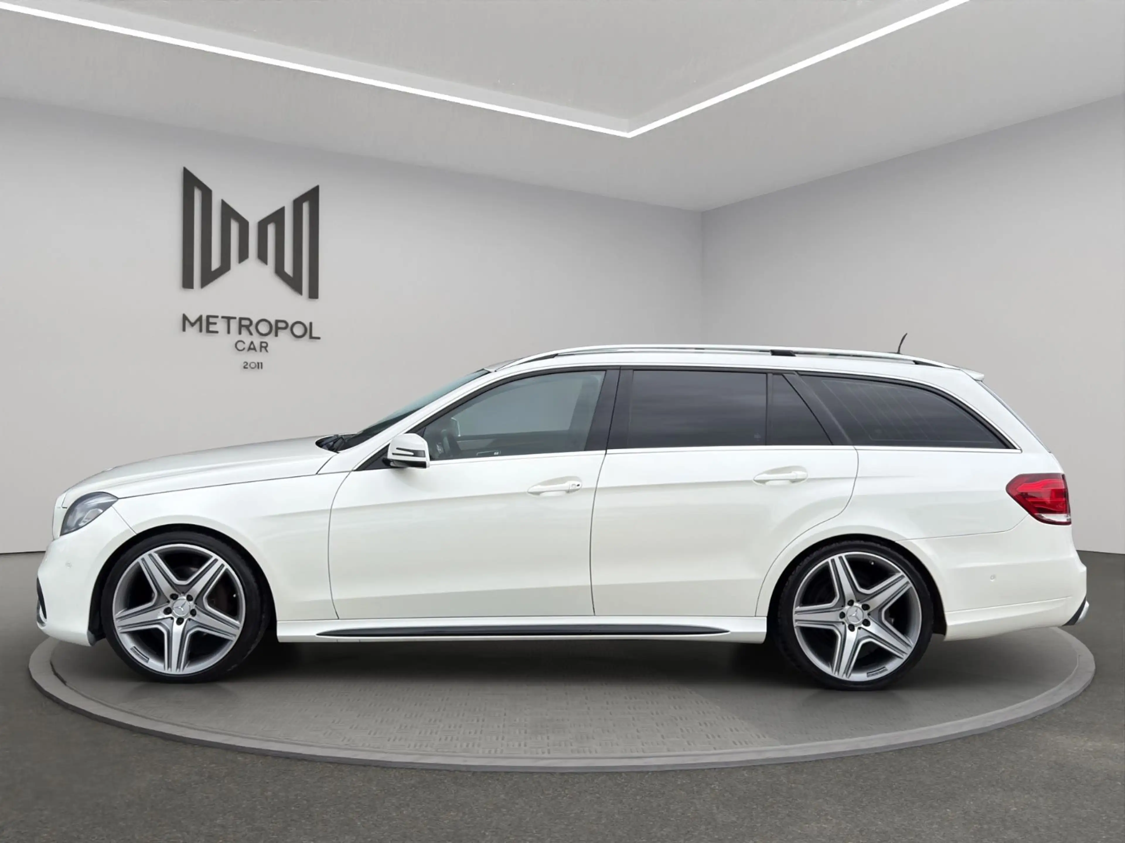 Mercedes-Benz E 350 T-Modell V6 LED/NAV/SHZ/TEM/LMF+TÜV 11.26 — photo 2