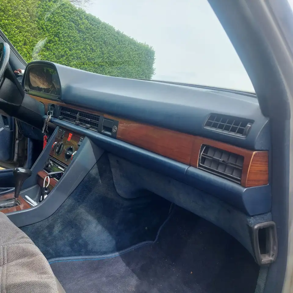 Mercedes-Benz 380 SEL, foto 9