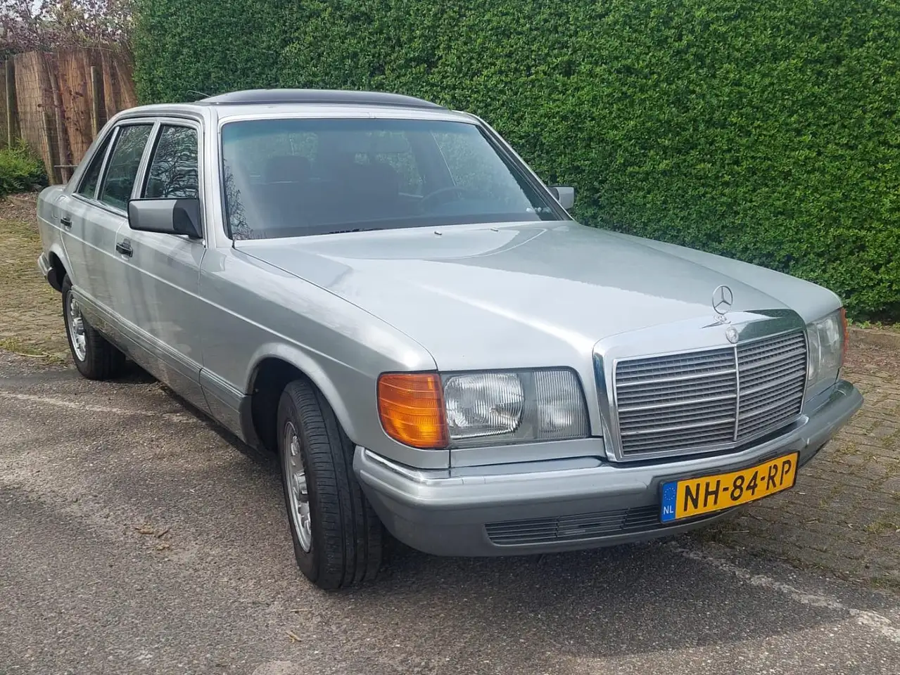Mercedes-Benz 380 SEL, foto 4