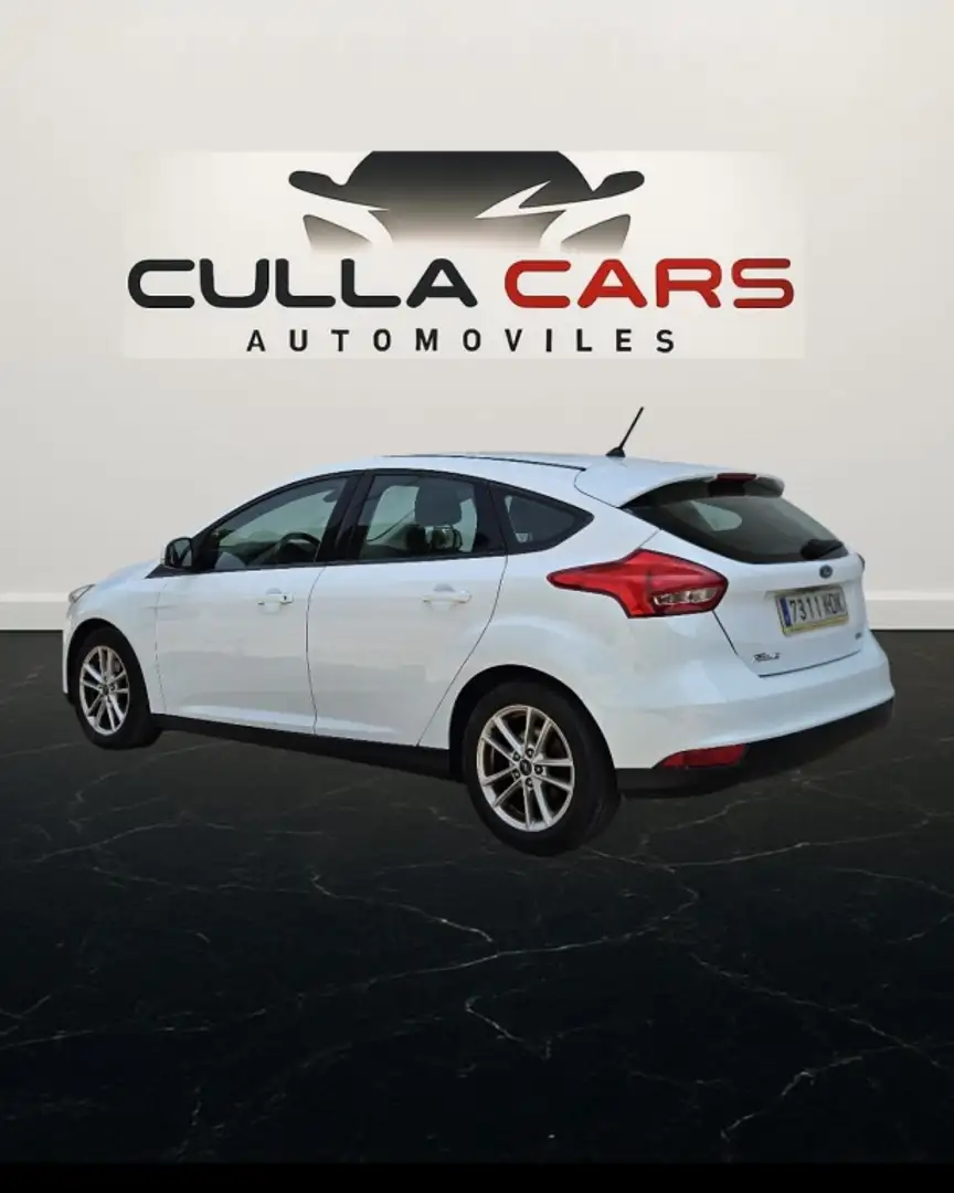 Ford Focus 1.0 Ecoboost Auto-S&S Trend 100 Blanc - 2