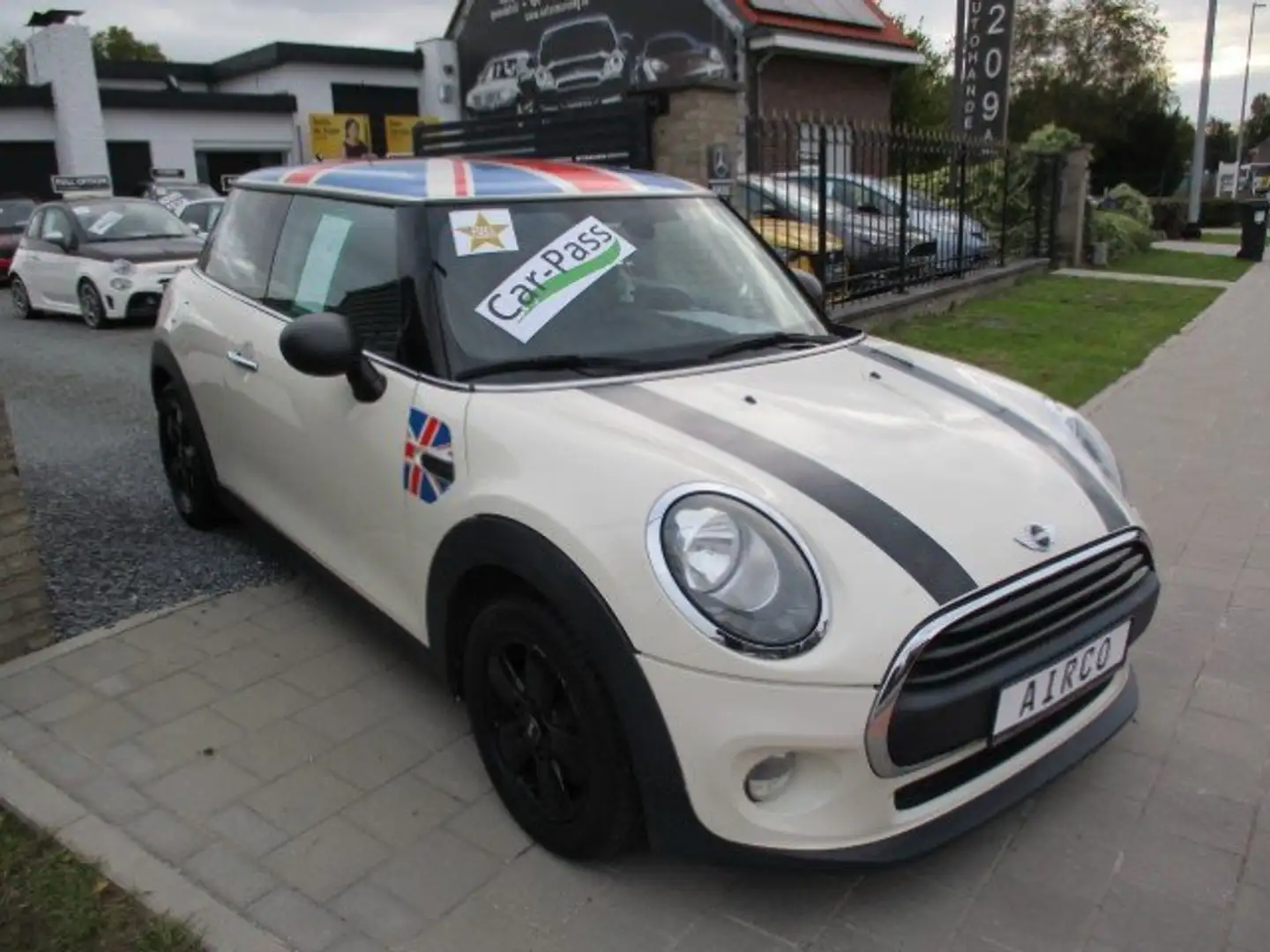 MINI One 1.2I UNION JACK EDITION AIRCO ALU PDC BLACK PACK Wit - 1