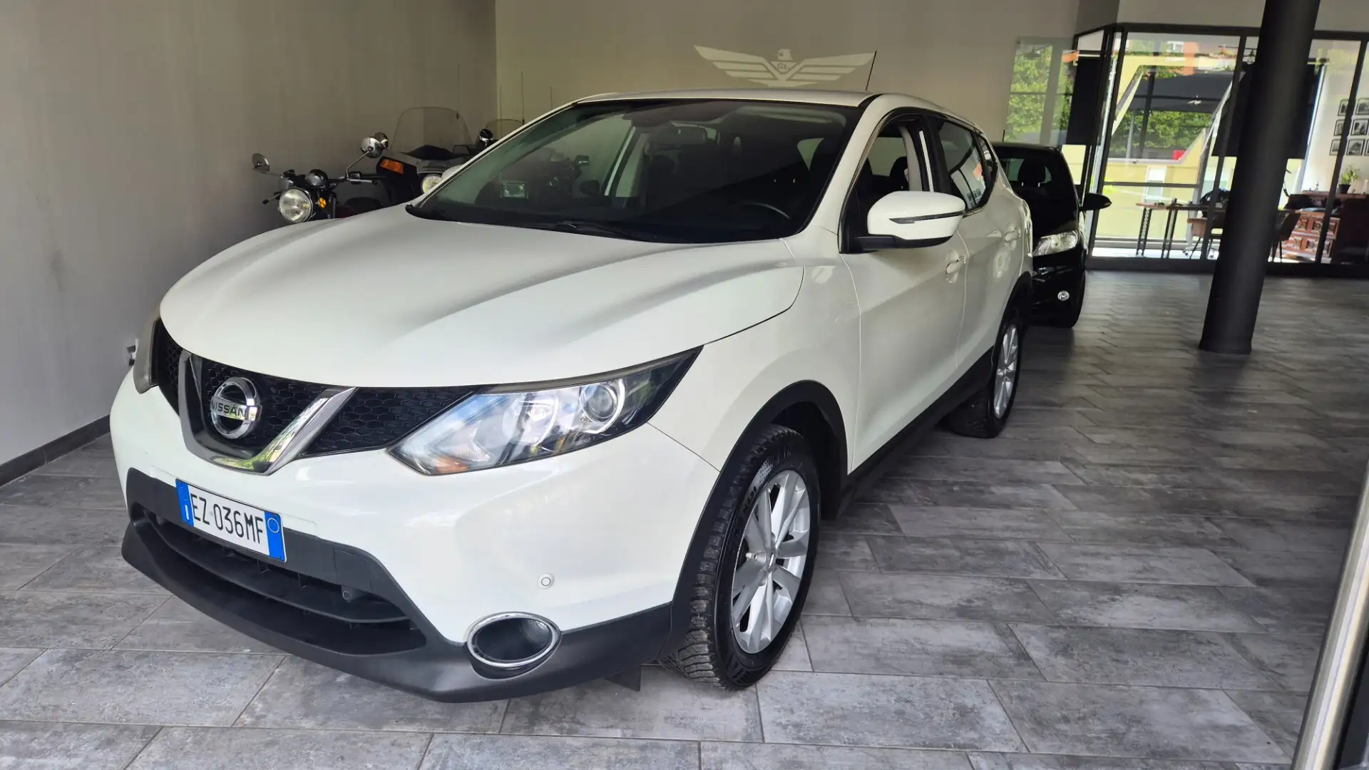 Nissan Qashqai 1.2 DIG-T Blanc - 1