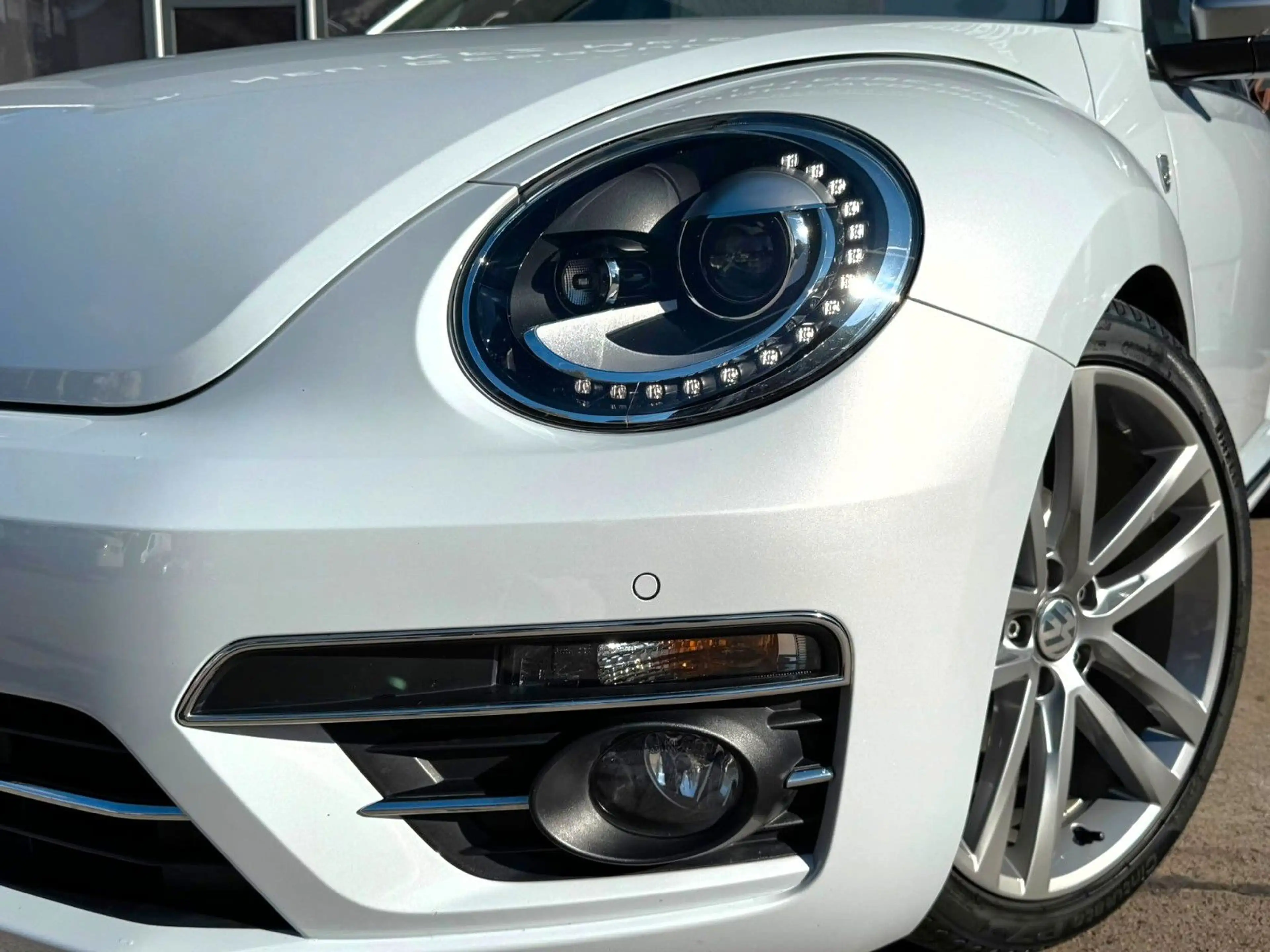 Volkswagen Beetle Cabriolet Karmann PDC Sitzheizung — photo 3