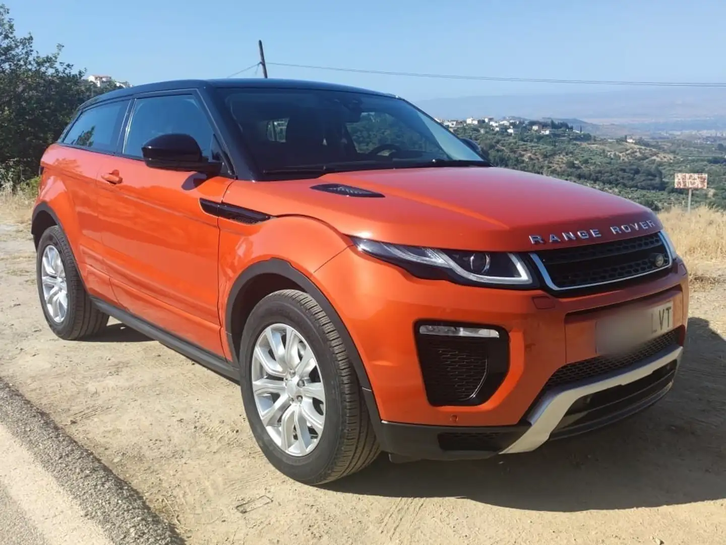 Land Rover Range Rover Evoque 2.0TD4 SE Dynamic 4WD Aut. 180 Narancs - 1