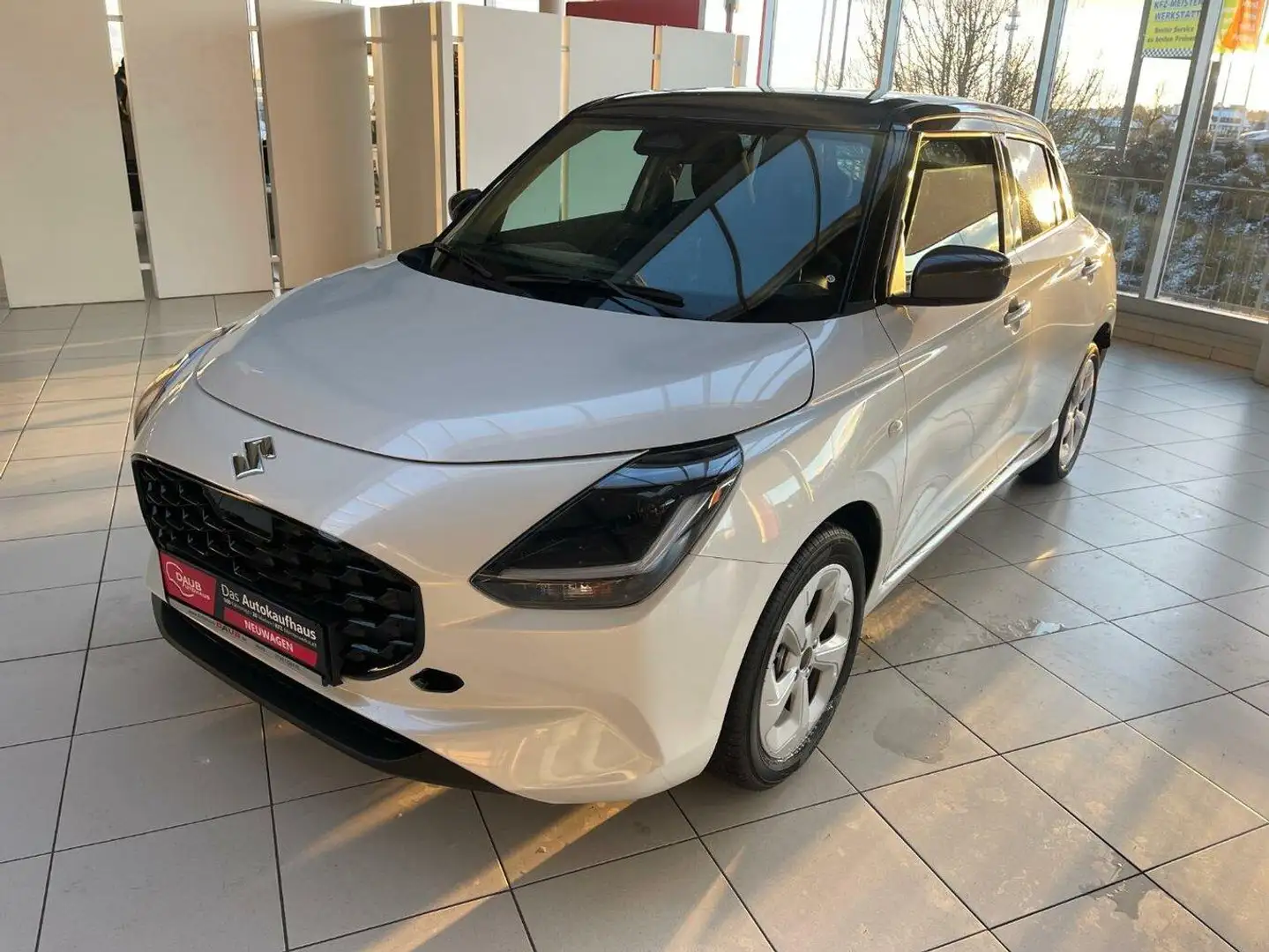 Suzuki Swift 1.2 Dualjet Hybrid Comfort Wit - 2