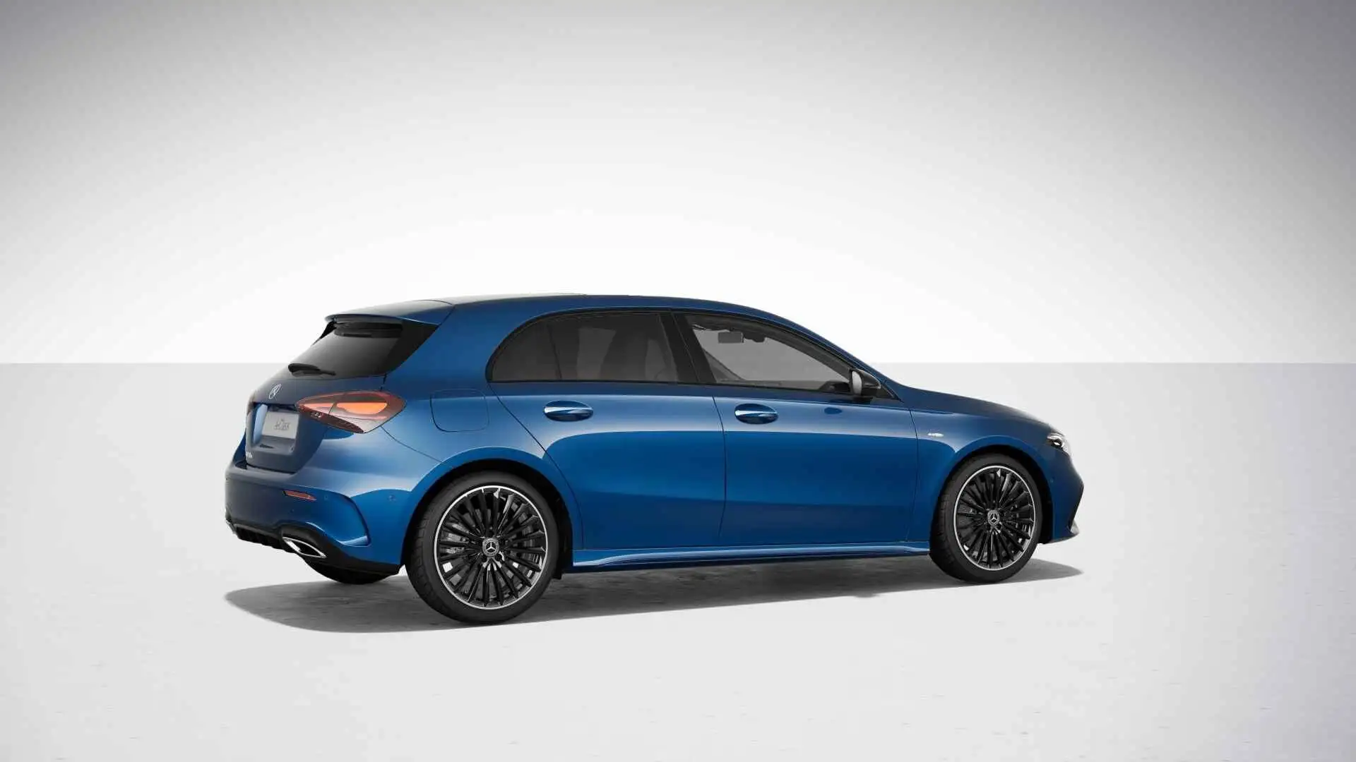 Mercedes-Benz A 250 250e Star Edition AMG Line | Panoramaschuifdak | N Blauw - 2