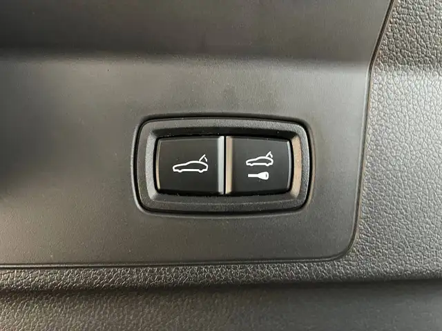 Porsche Panamera view 13