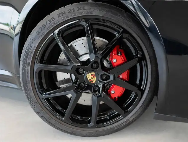 Porsche Panamera view 9