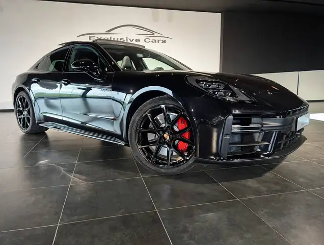 2026 Porsche Panamera in Black for sale