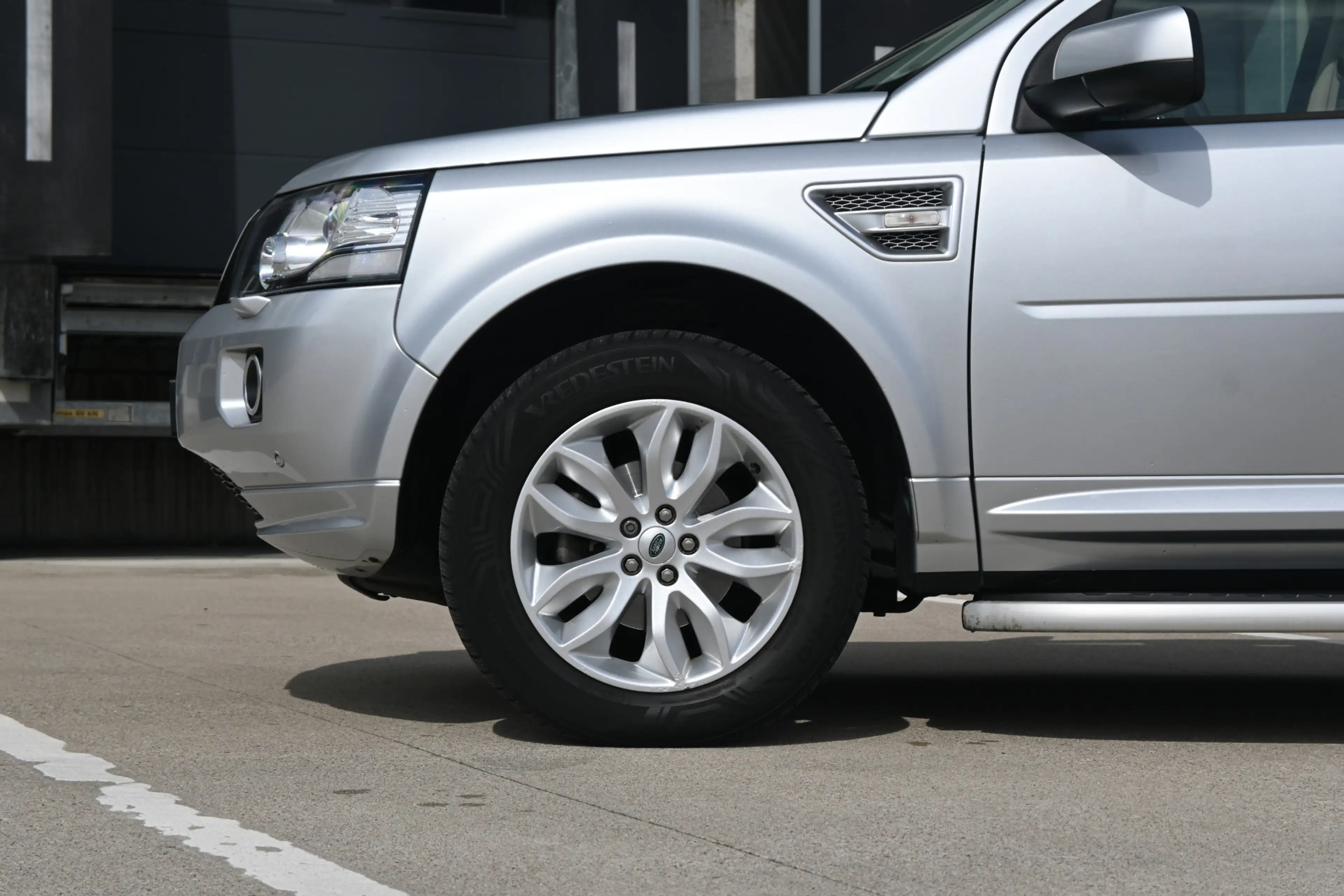 Land Rover Freelander 2.2 TD4 SE VOLLEDIG DEALER ONDERHOUDEN — photo 9