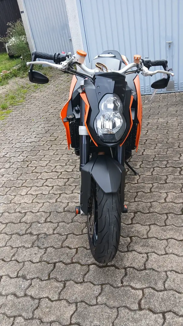 KTM 990 Super Duke Orange - 2
