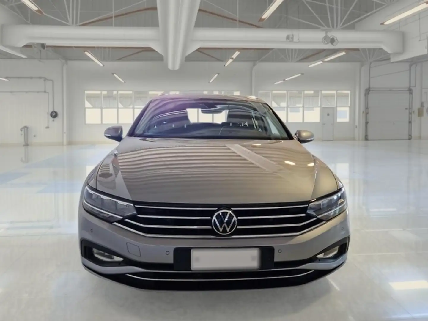 Volkswagen Passat Variant 2.0 TDI SCR EVO 110kW Business DSG - 2