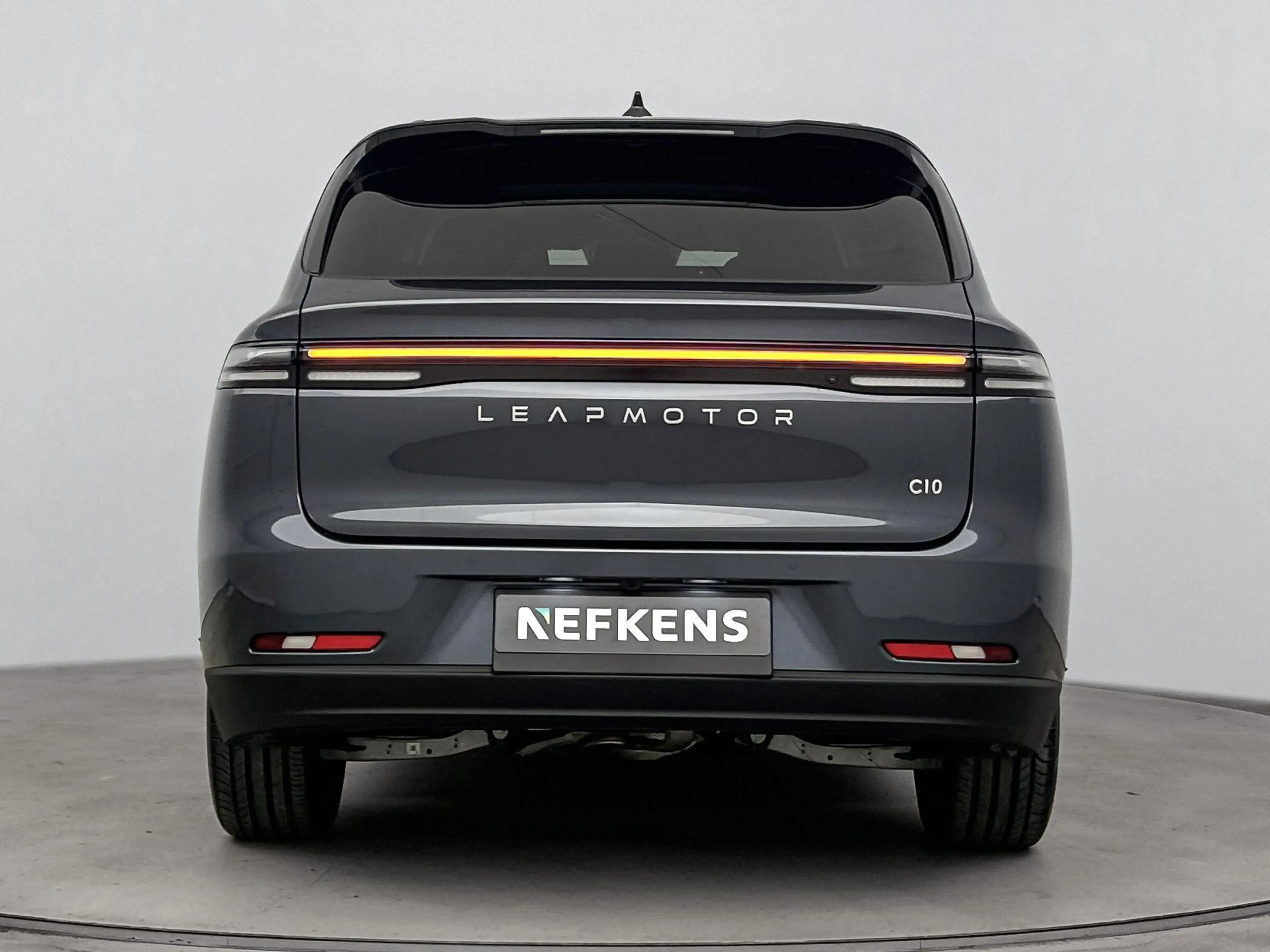 Leapmotor C10 Design Hybrid 28.4 kWh | Voorstoelen verwarmd | Pa — photo 9