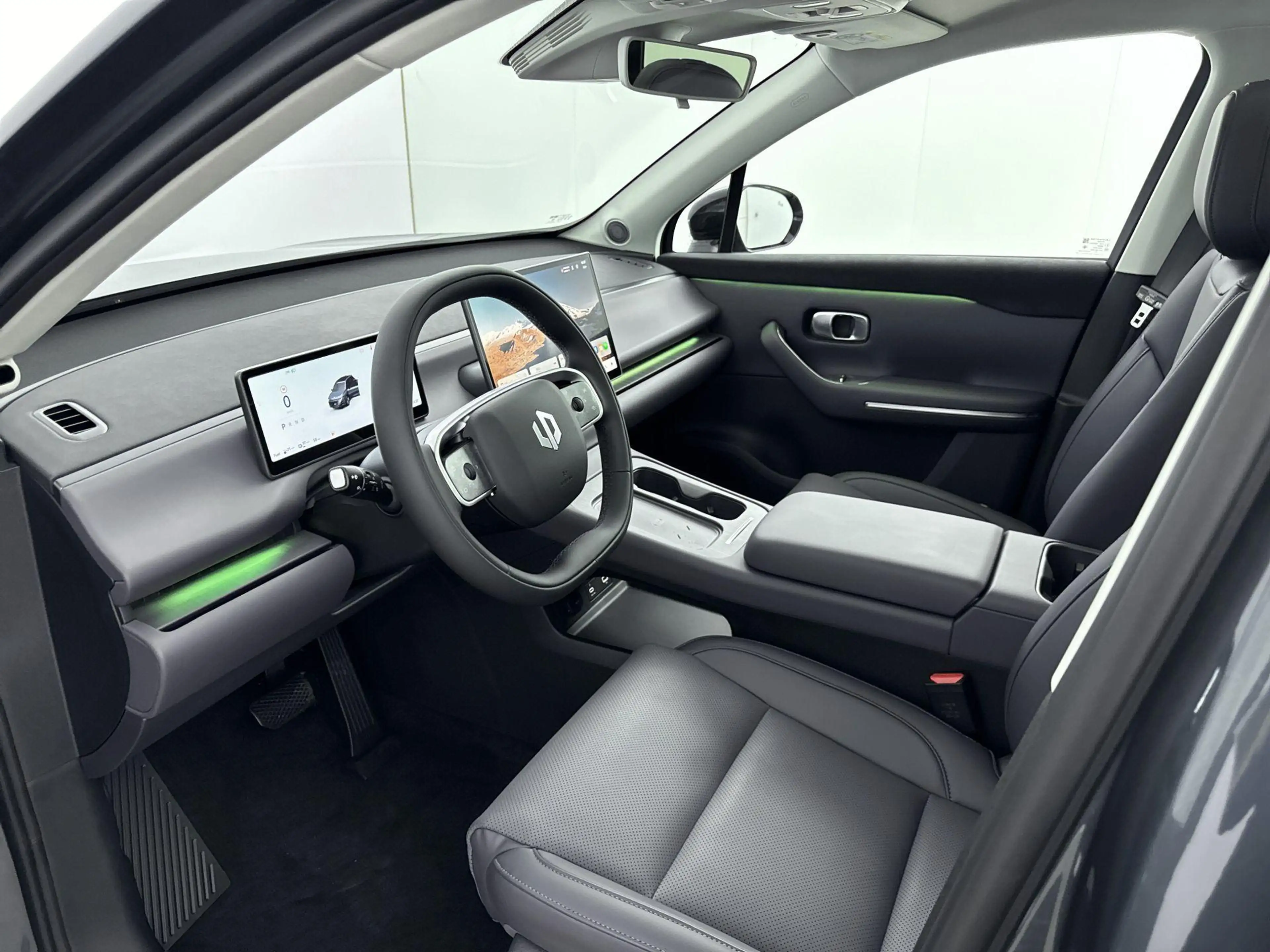 Leapmotor C10 Design Hybrid 28.4 kWh | Voorstoelen verwarmd | Pa — photo 6