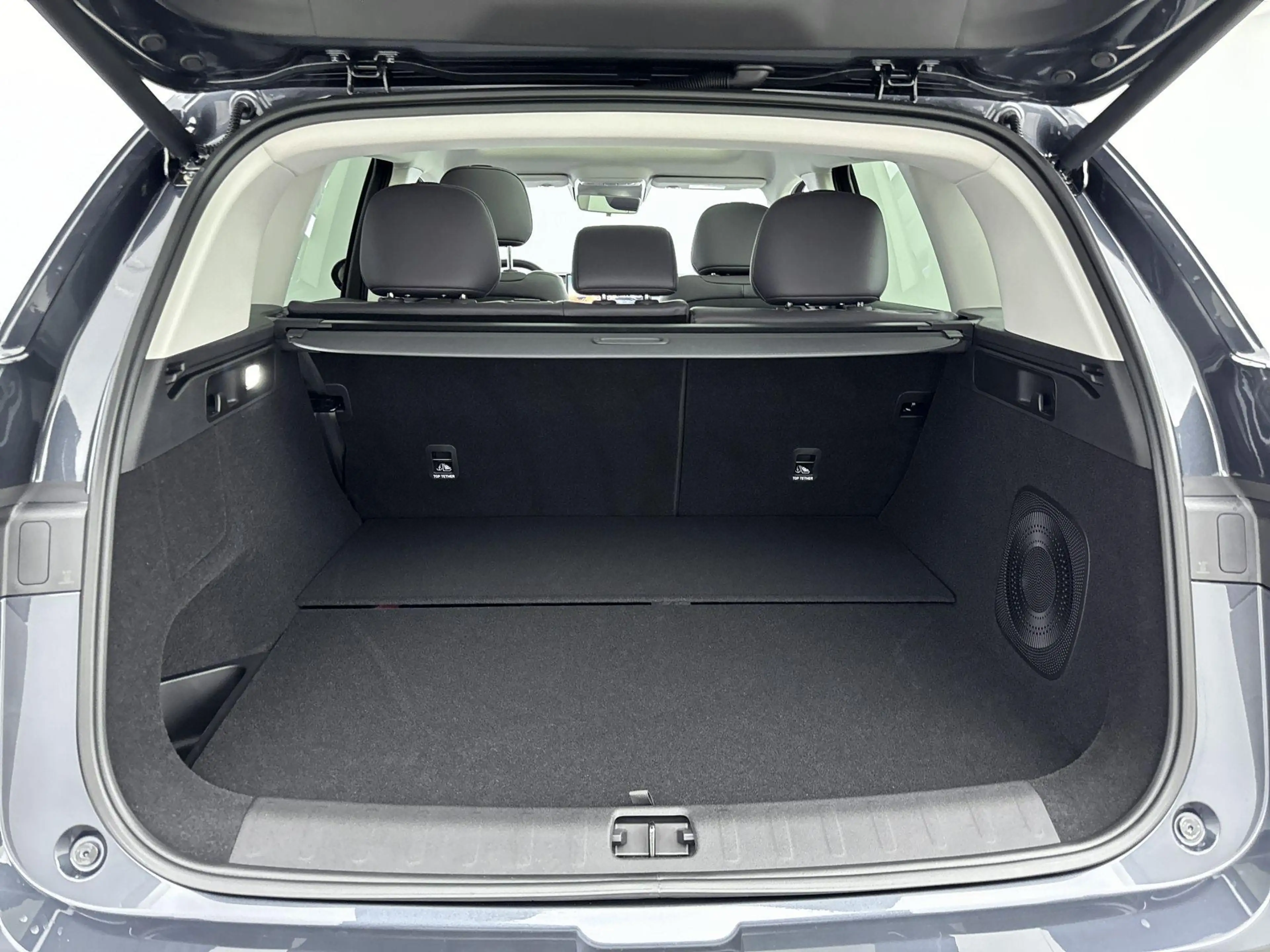 Leapmotor C10 Design Hybrid 28.4 kWh | Voorstoelen verwarmd | Pa — photo 15