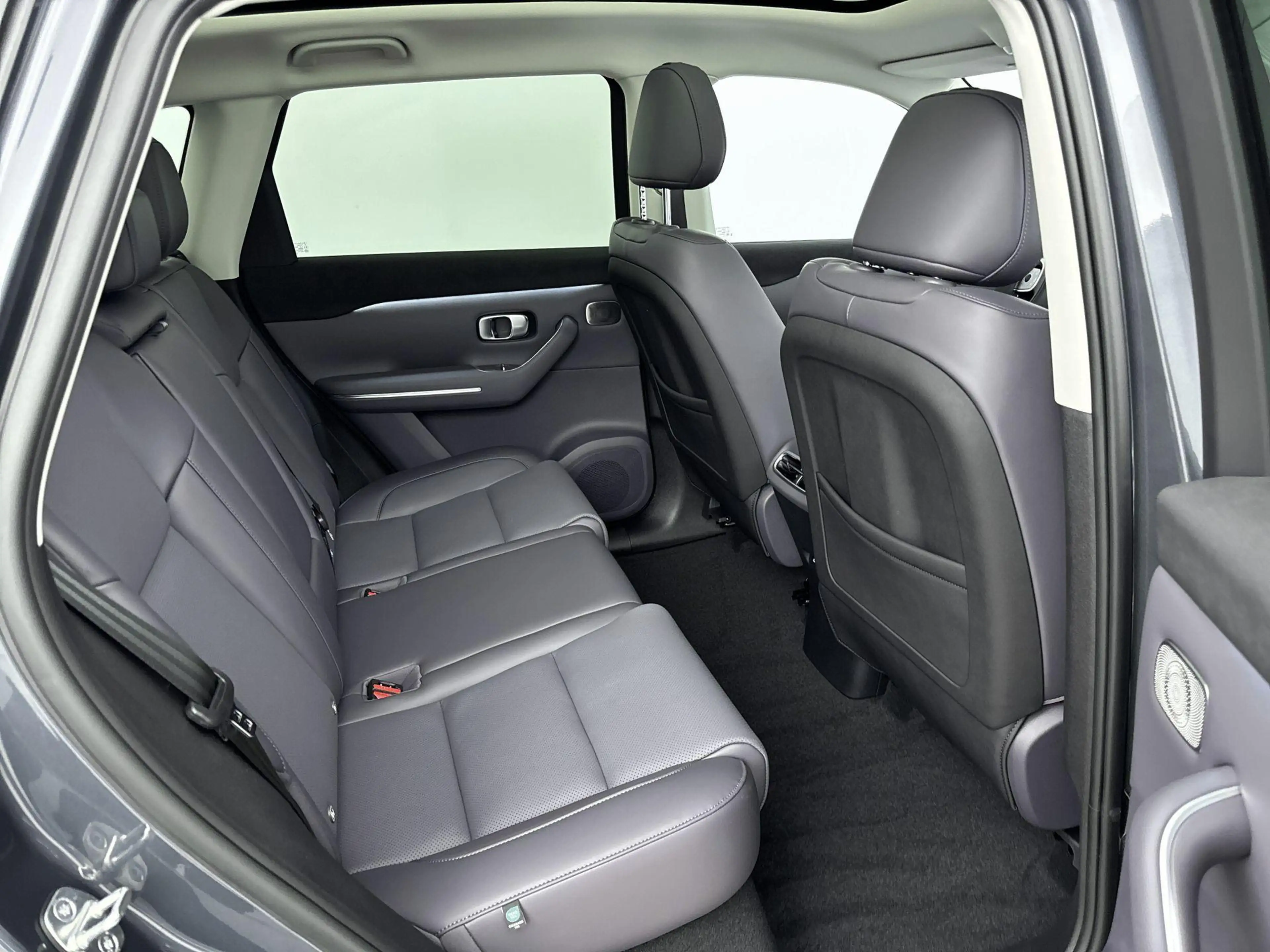 Leapmotor C10 Design Hybrid 28.4 kWh | Voorstoelen verwarmd | Pa — photo 14