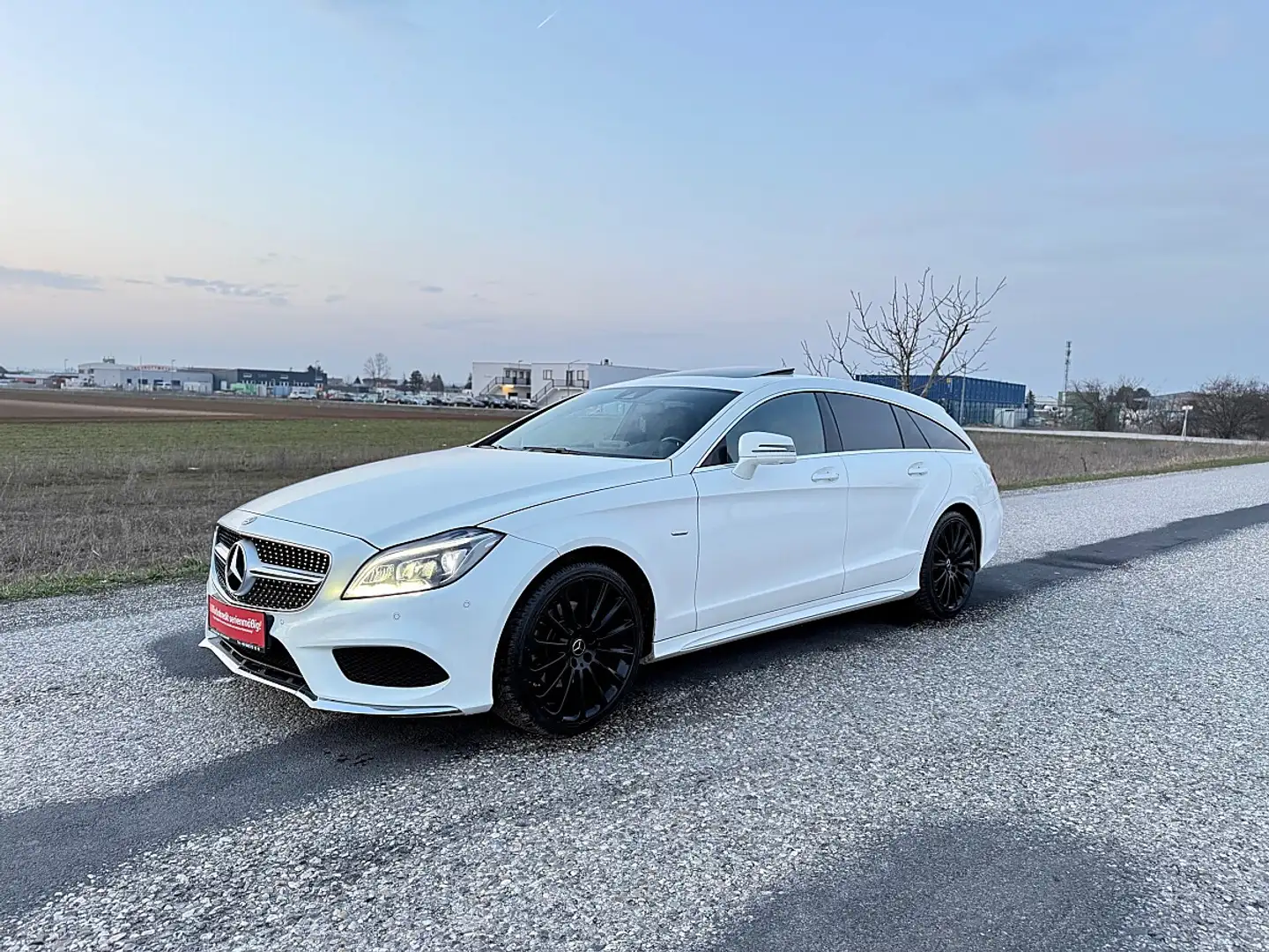 Mercedes-Benz CLS 250 d 4MATIC Final Edition Shooting Brake Aut. Weiß - 2