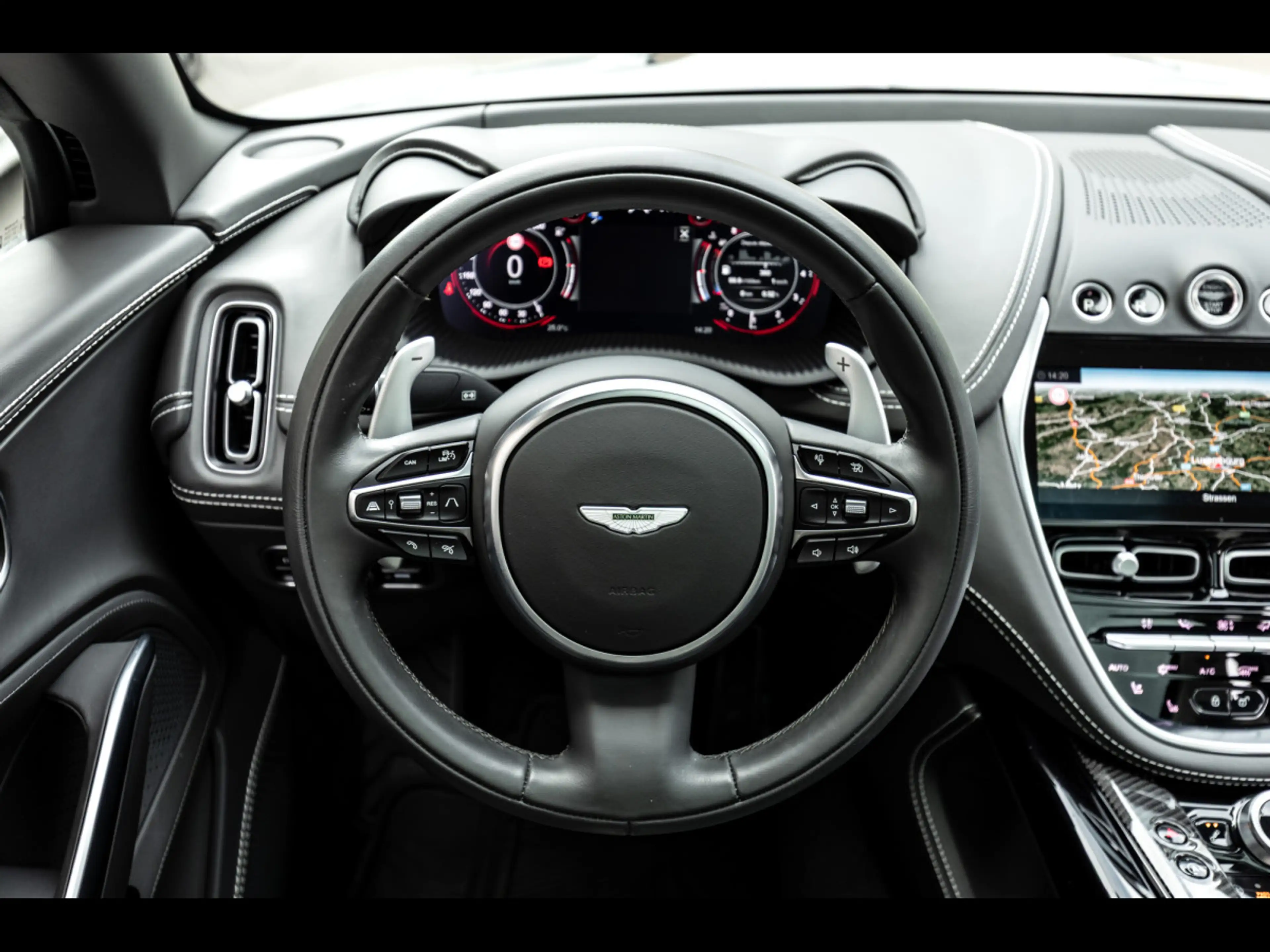 Aston Martin DBX 707 4.0 V8°APEX GREY°23'°360°CARBON°ACC — photo 12
