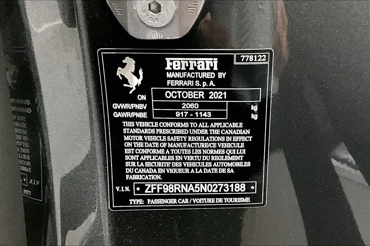 Ferrari Roma снимка Ferrari Roma