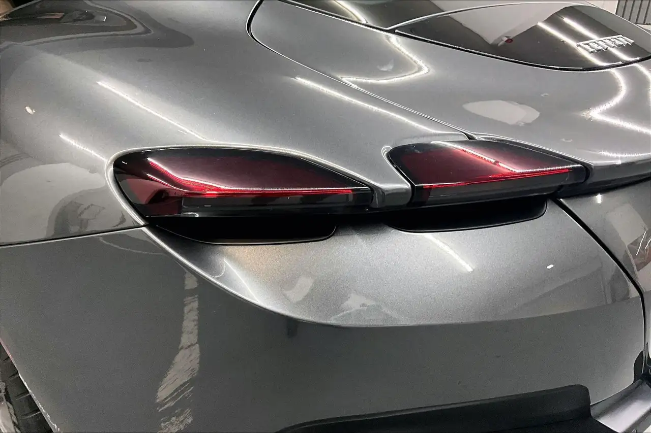 Ferrari Roma снимка Ferrari Roma
