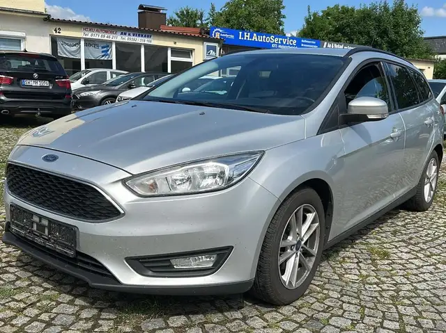 Ford Focus Trend *Sitz/Frontscheiben/Lenkrad-Heizung